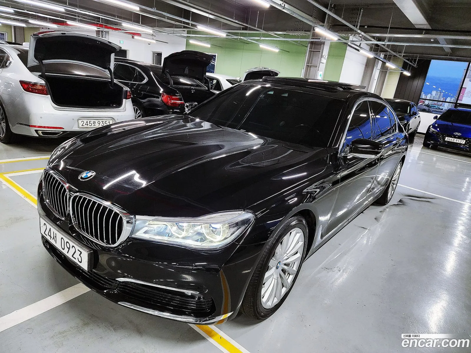 BMW 7 Series G11 730Ld xDrive - фотография 899721