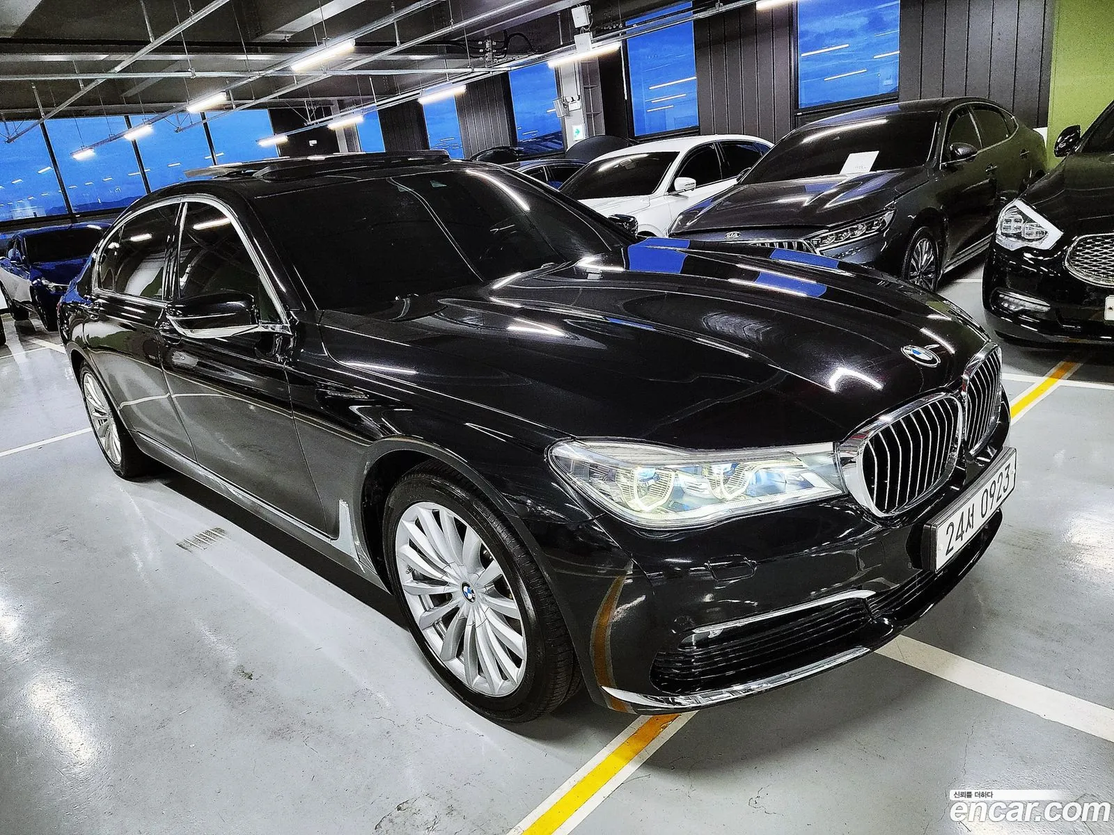 BMW 7 Series G11 730Ld xDrive - фотография 899723