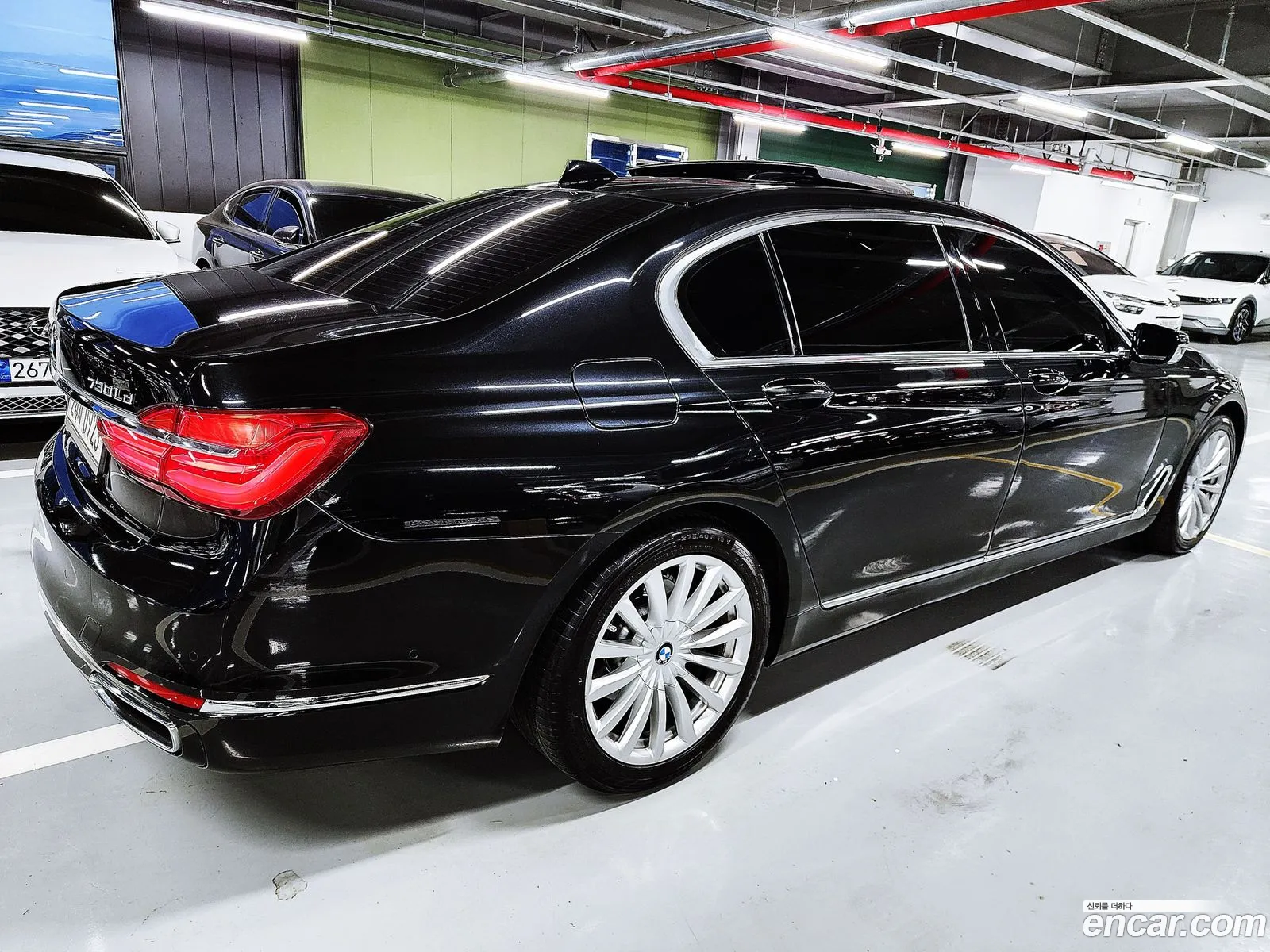 BMW 7 Series G11 730Ld xDrive - фотография 899724