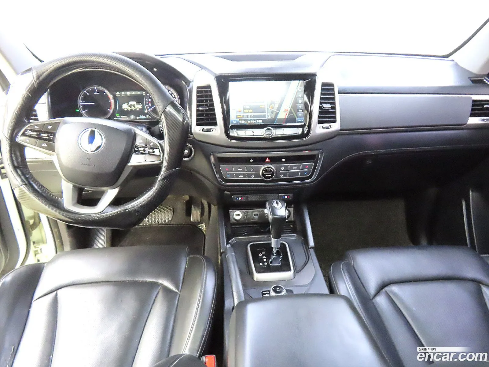 Kg Mobility Ssangyong Rexton Sports Diesel 22 4Wd Prestige - фотография 4737022