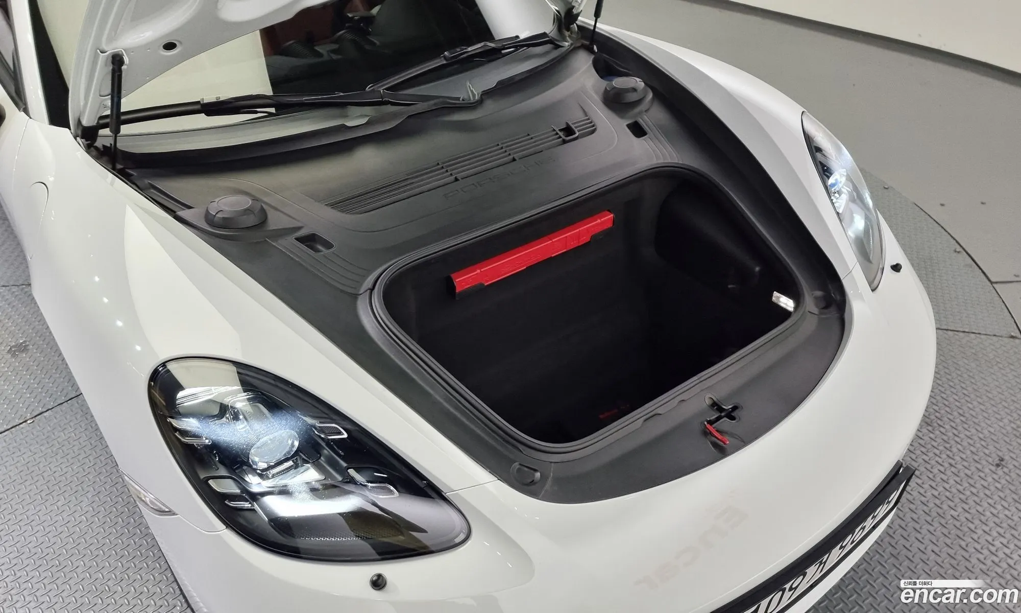 Porsche 718 Boxster S 25 - фотография 8062454
