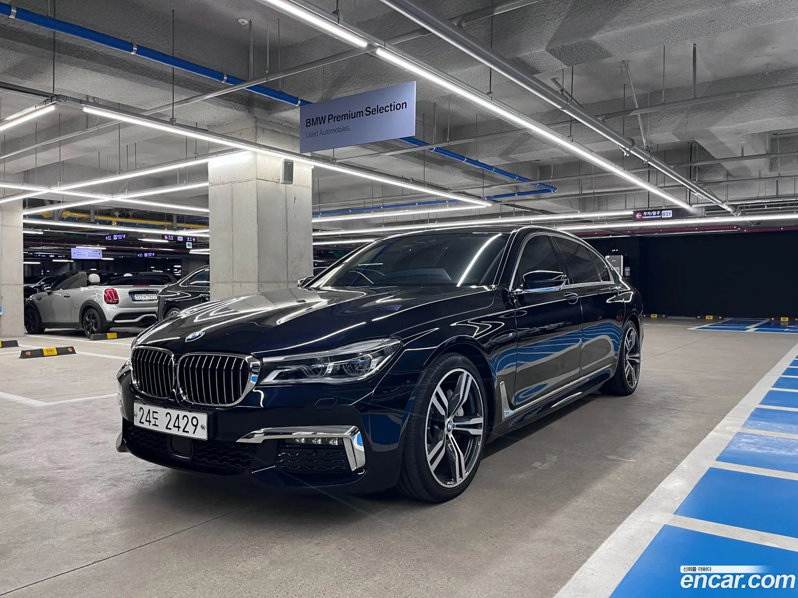 BMW 7 Series G11 740Li xDrive M Sports - фотография 899684
