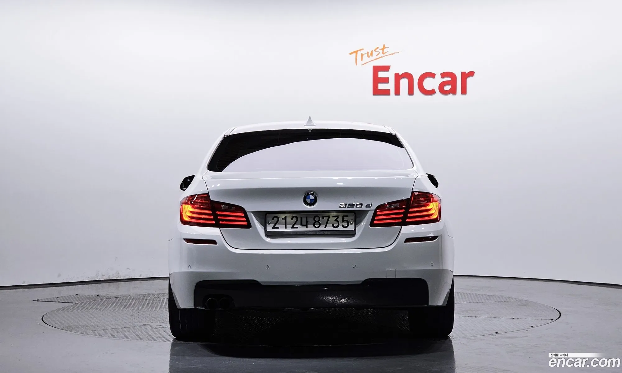 BMW 5 Series F10 520D M Aerodynamics - фотография 11612252