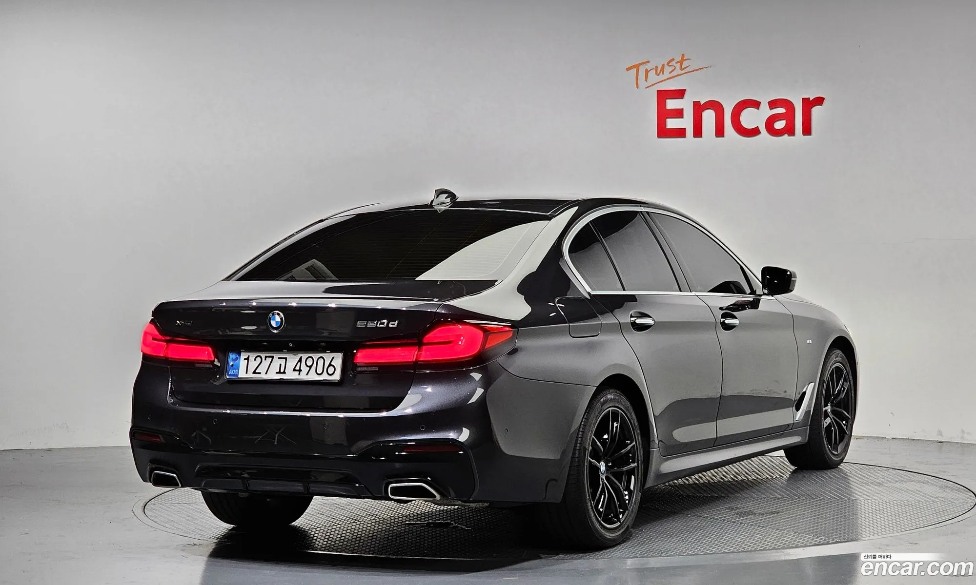 BMW 5 Series G30 520D xDrive M Sport Plus - фотография 11612226