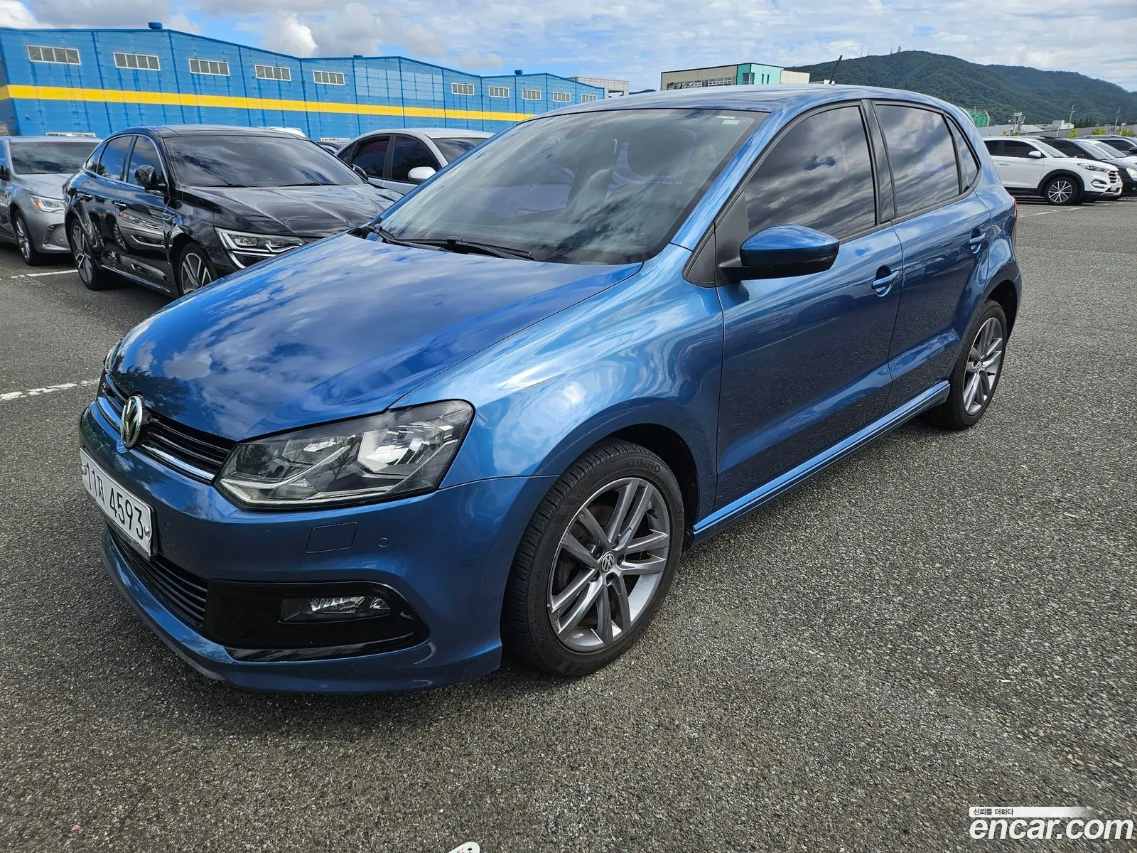 Volkswagen Polo 14 Tdi R-Line 5Th Generation - фотография 12385527