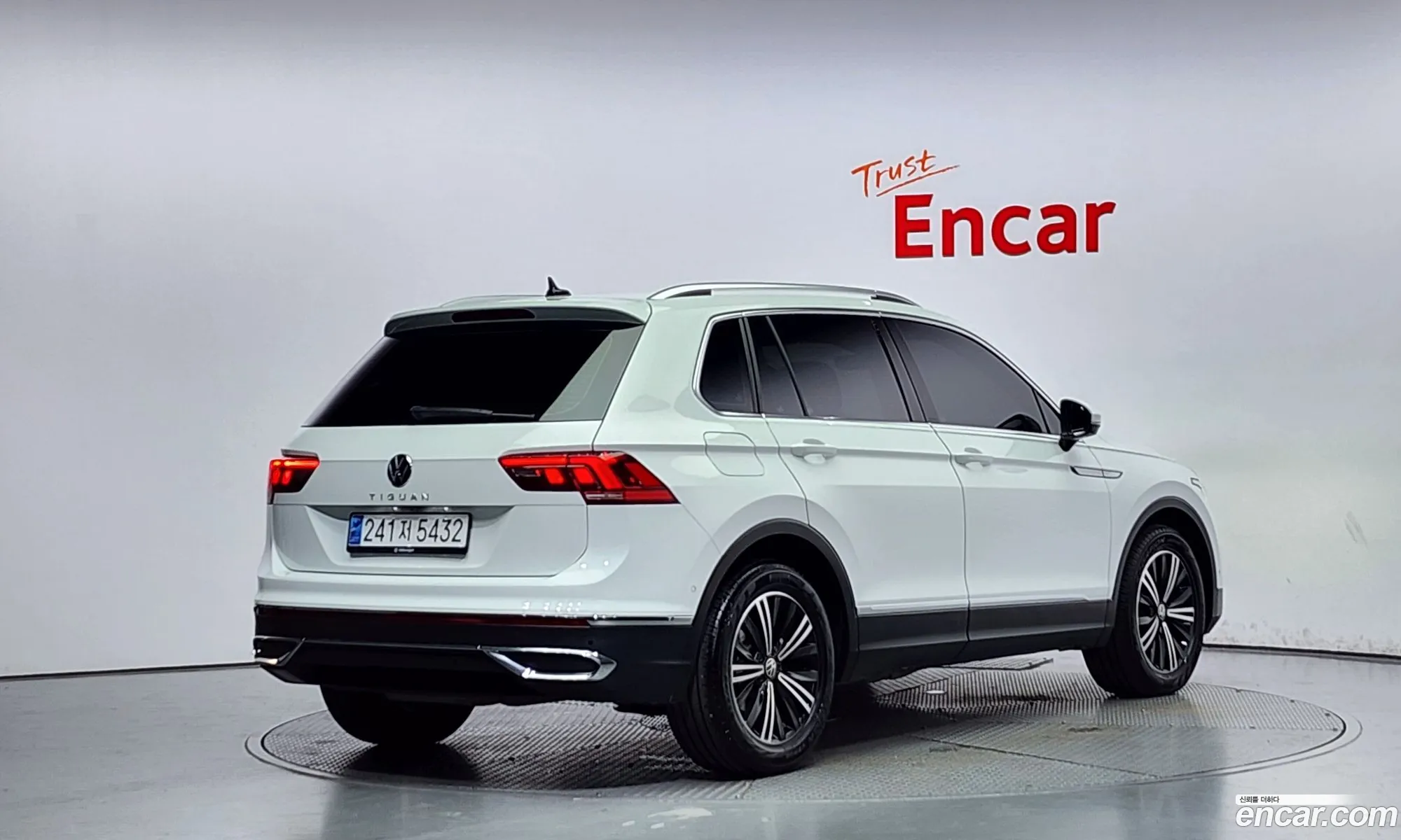 Volkswagen Tiguan 2Nd Generation 20 Tdi Premium - фотография 12385499