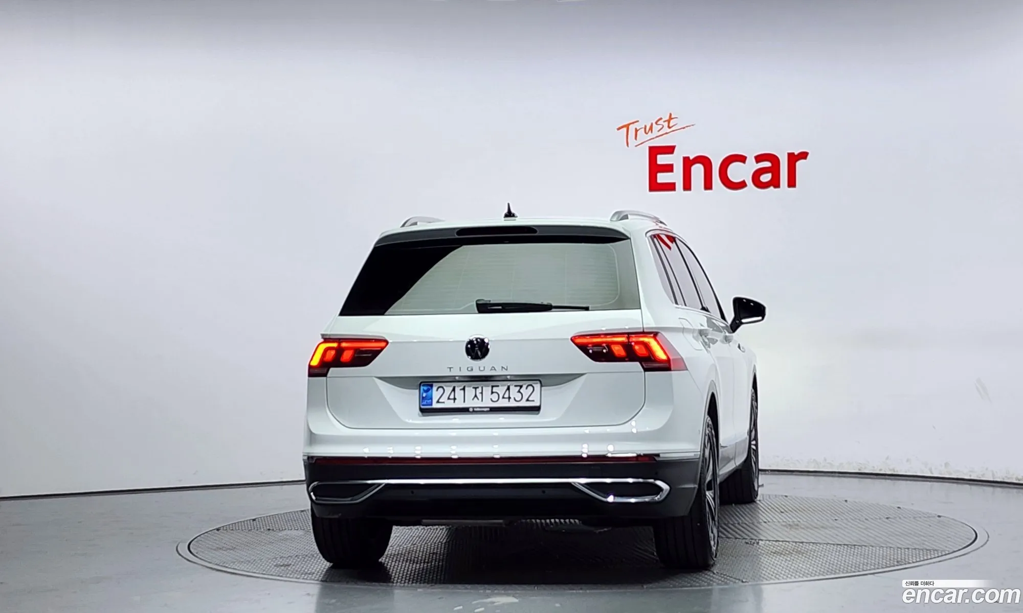 Volkswagen Tiguan 2Nd Generation 20 Tdi Premium - фотография 12385501