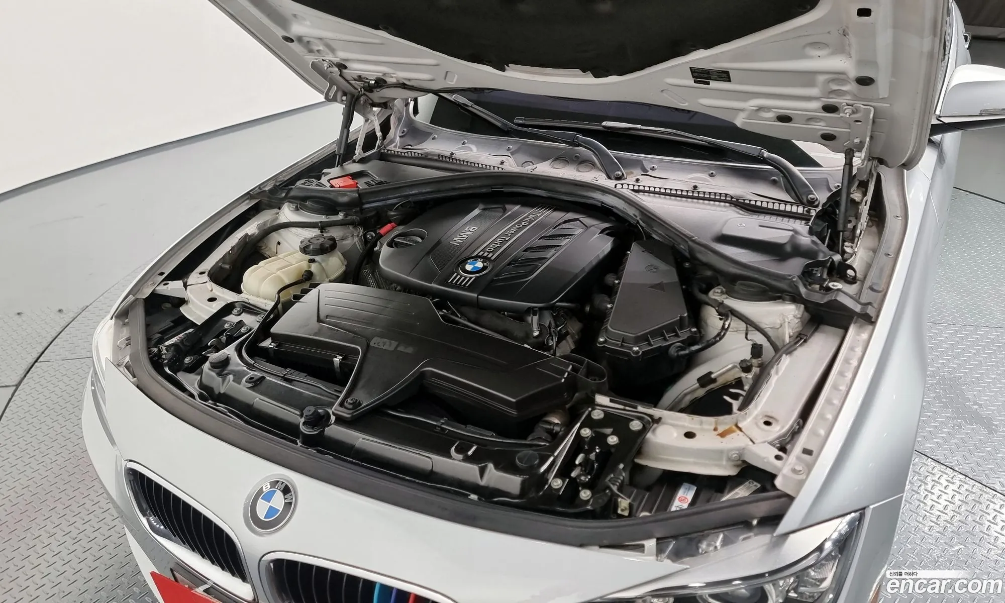 BMW 3 Series F30 320D xDrive - фотография 11788287