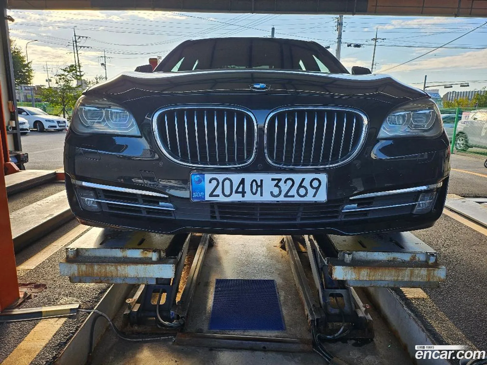 BMW 7 Series F01 740D xDrive Individual - фотография 892381