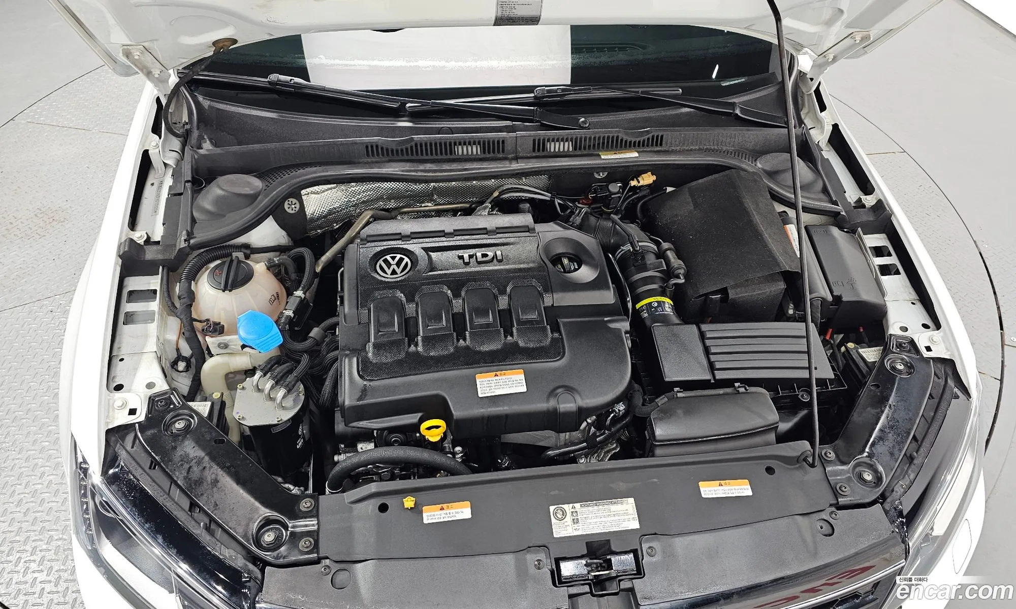 Volkswagen New Jetta 20 Tdi Bluemotion Premium 6Th Generation - фотография 12385515