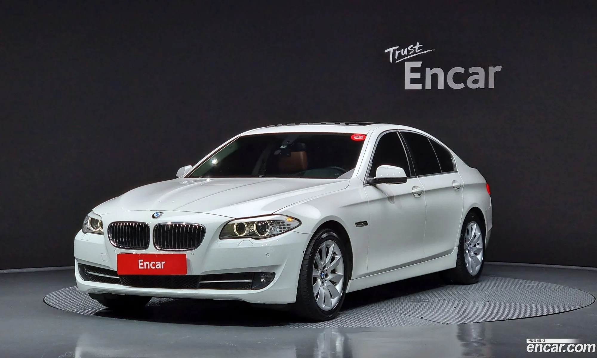 BMW 5 Series F10 528I - фотография 11612273
