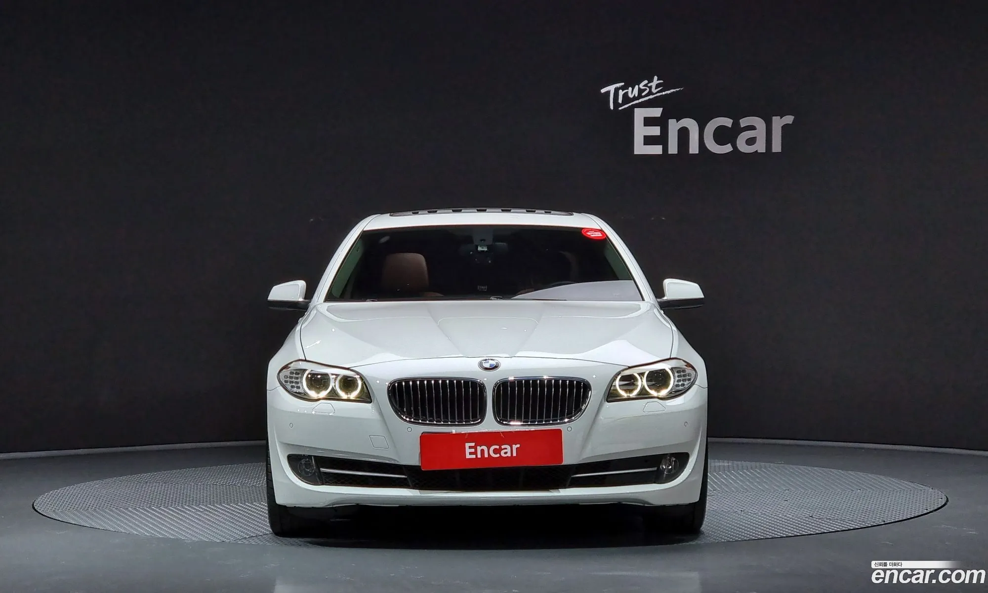 BMW 5 Series F10 528I - фотография 11612275