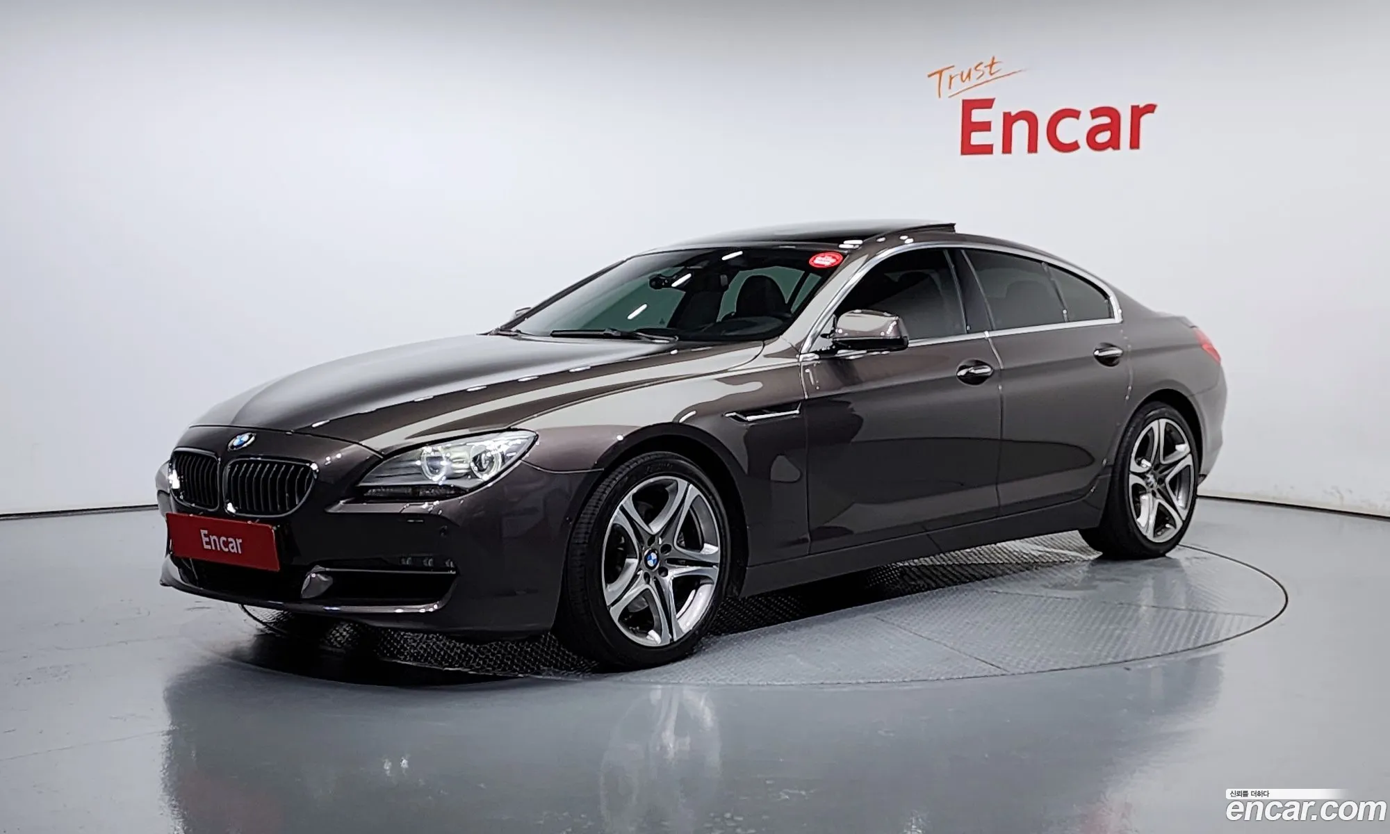 BMW 6 Series F12 640I Gran Coupe - фотография 11788258