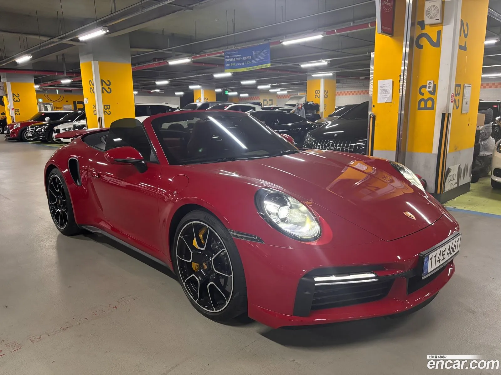 Porsche 911 992 Turbo S Cabriolet - фотография 941872