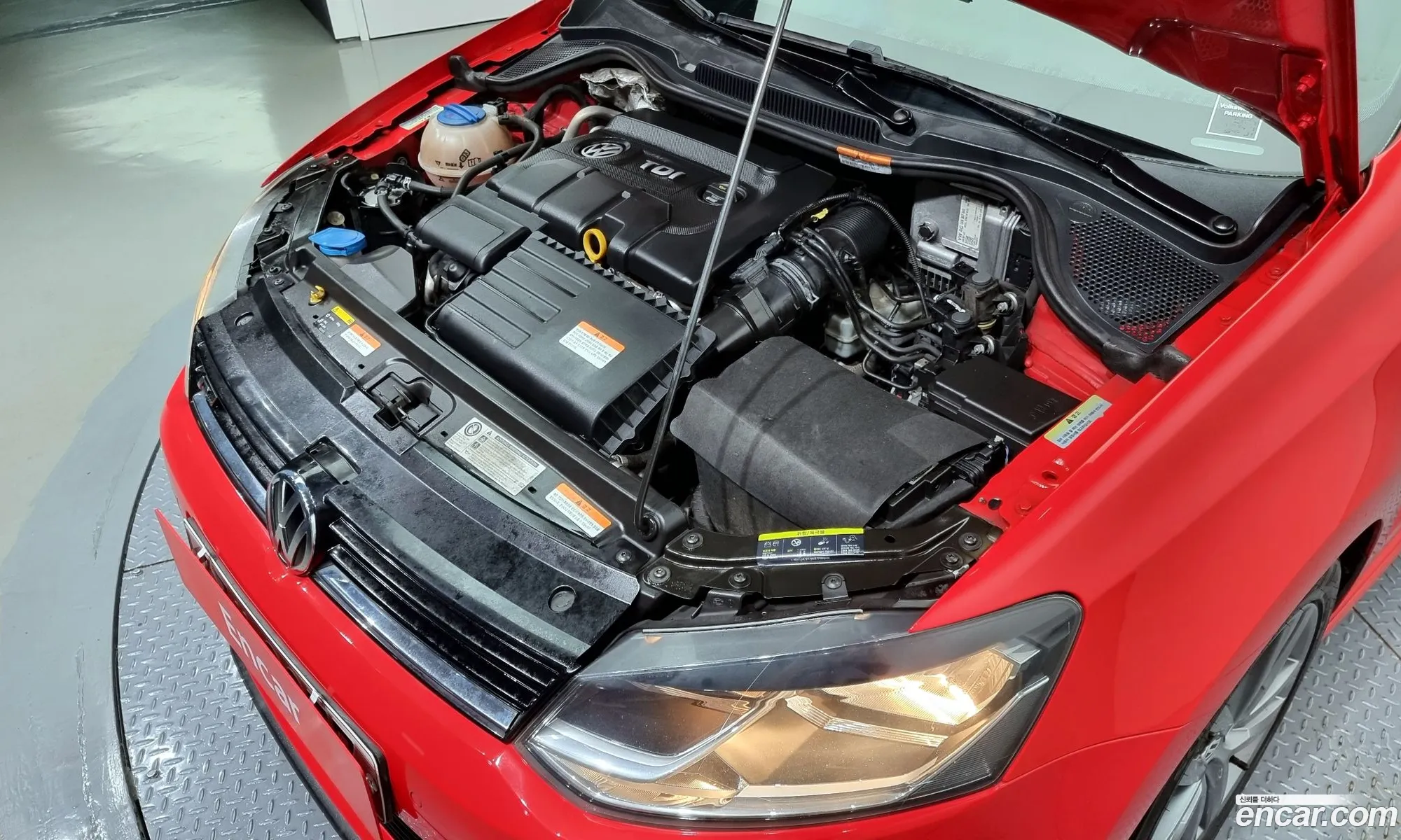 Volkswagen Polo 14 Tdi R-Line 5Th Generation - фотография 12385491