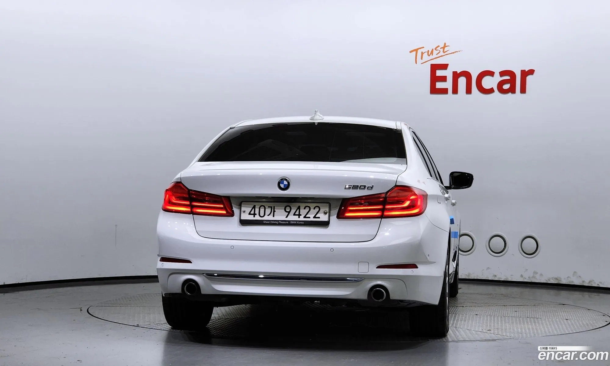 BMW 5 Series G30 520D Luxury Special Edition - фотография 11788309