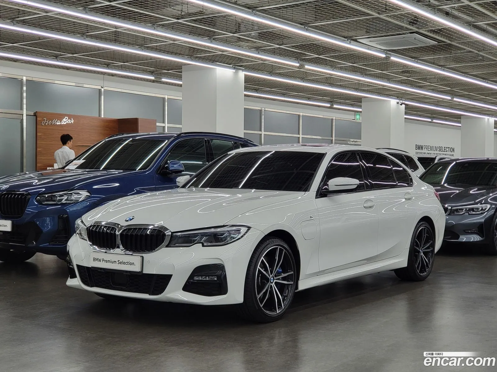 BMW 3 Series G20 330E M Sports - фотография 926364