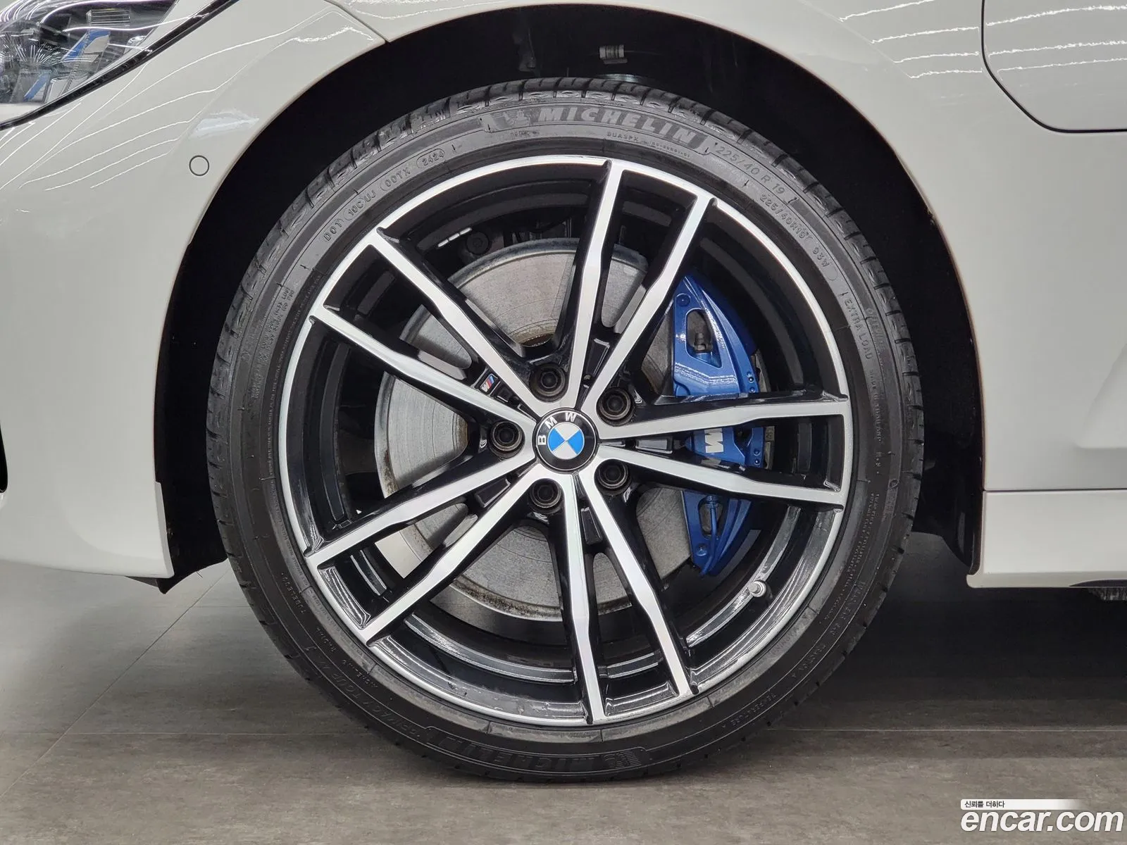 BMW 3 Series G20 330E M Sports - фотография 926368