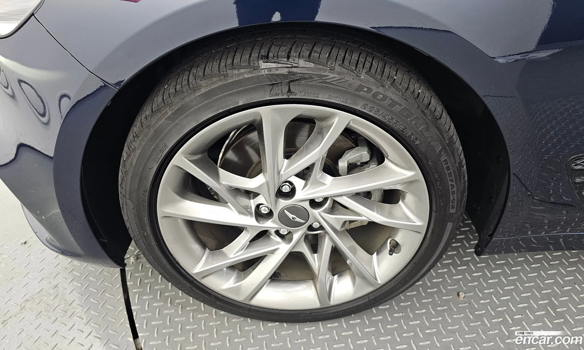 Genesis The New G70 Gasoline 20T 2Wd - фотография 12619224