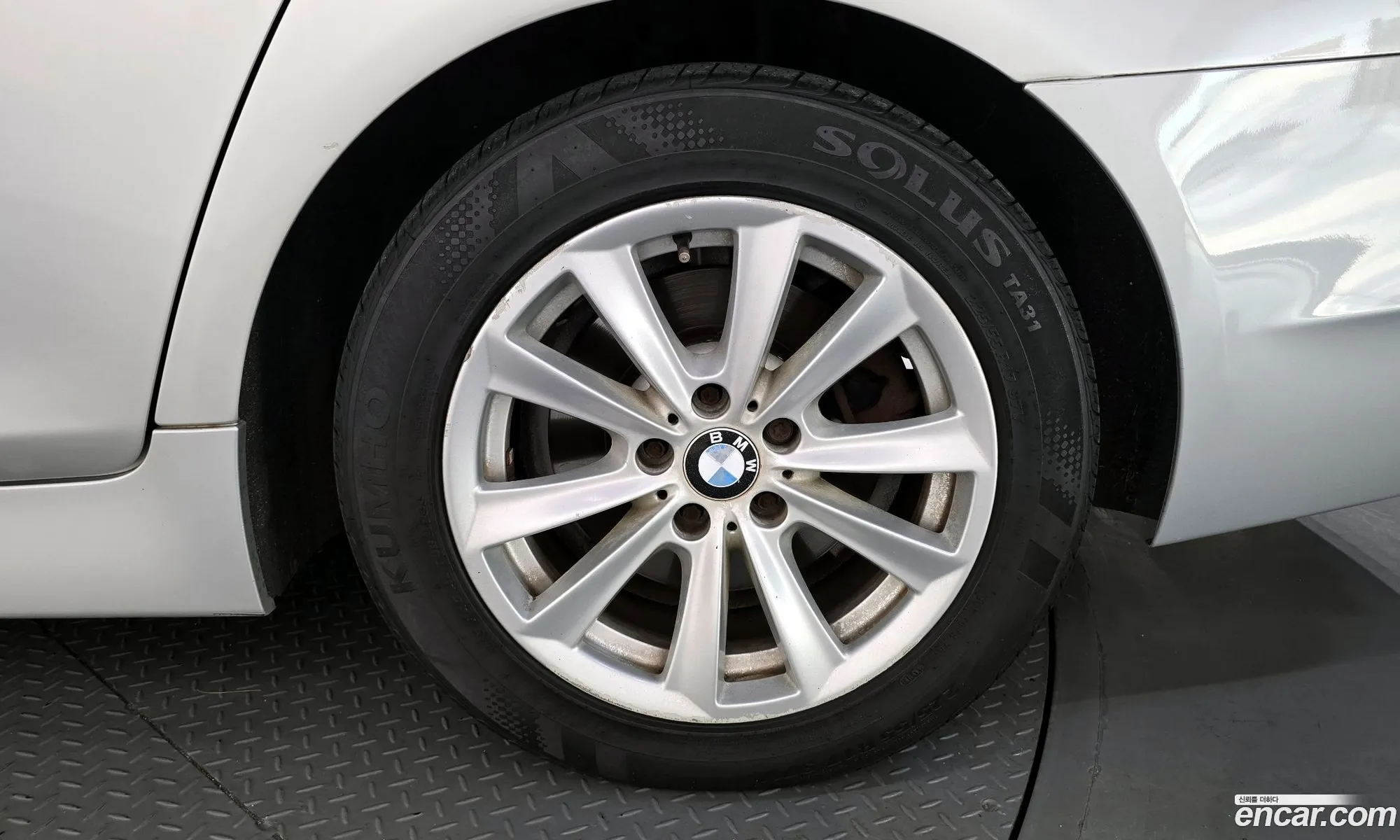 BMW 5 Series F10 520D - фотография 927100