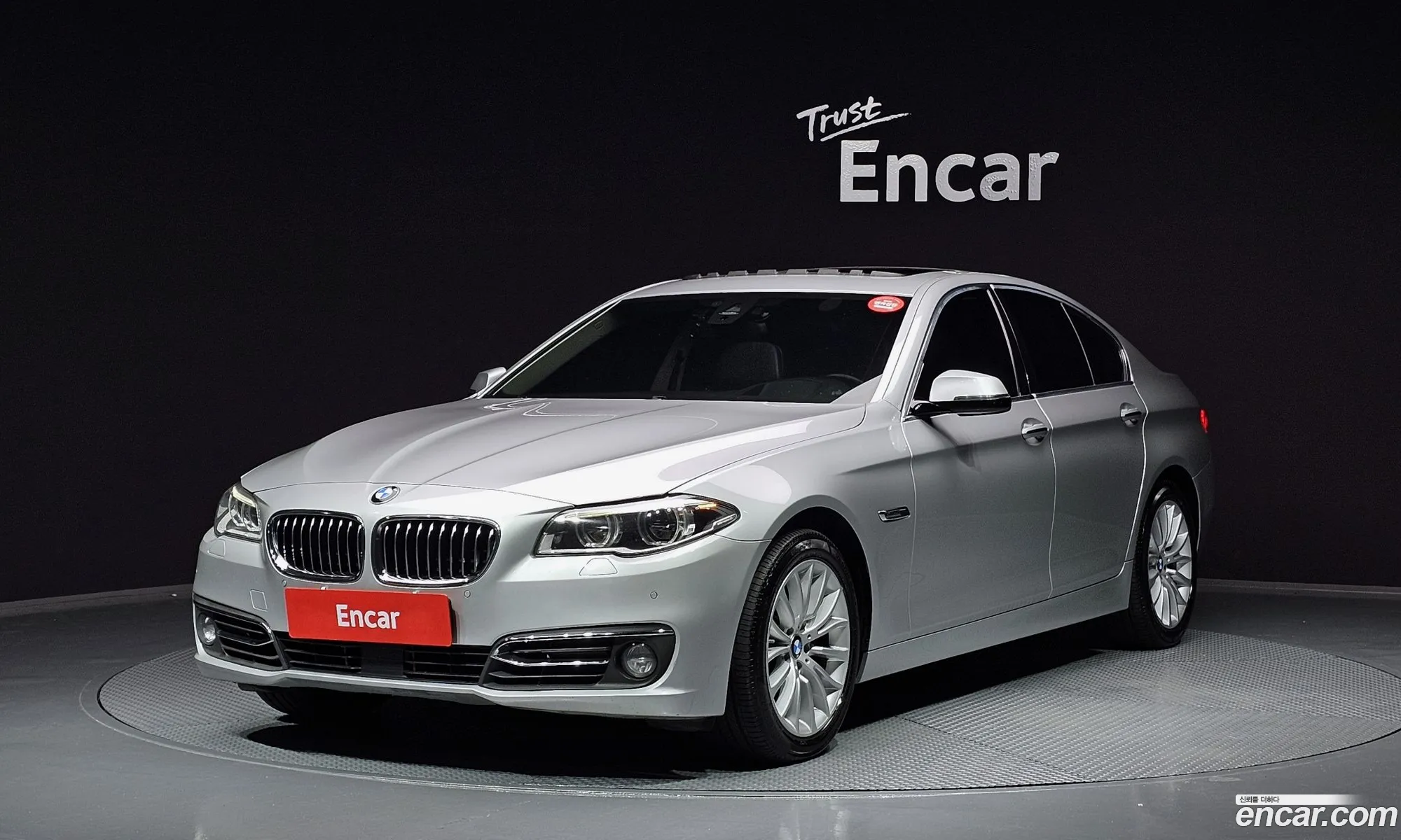 BMW 5 Series F10 520D xDrive Luxury Plus - фотография 927084