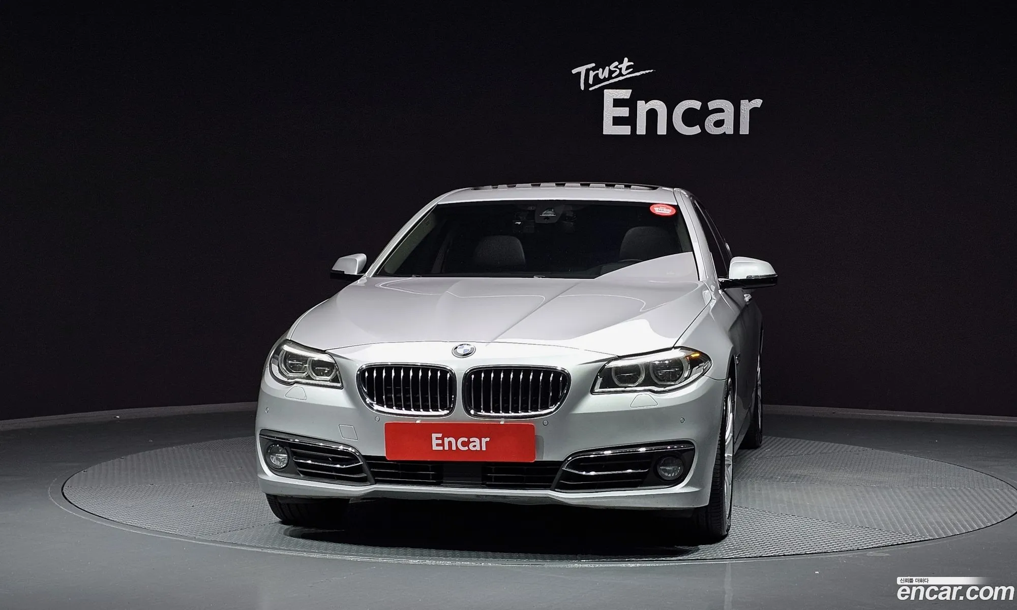 BMW 5 Series F10 520D xDrive Luxury Plus - фотография 927086