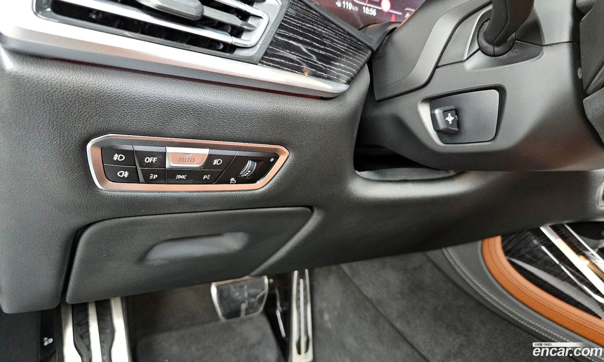 X7 G07xDrive 30D M Sports 6-Seater - фотография 19060463