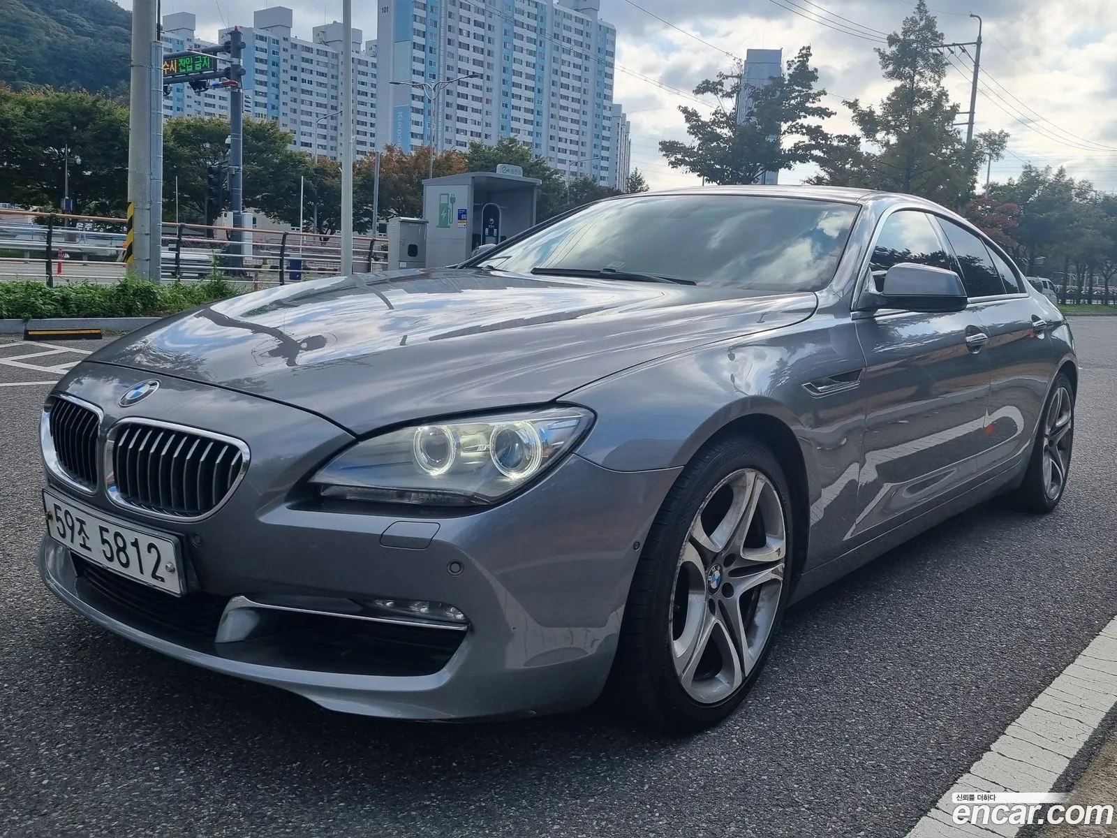 BMW 6 Series F12 640I Gran Coupe - фотография 954652