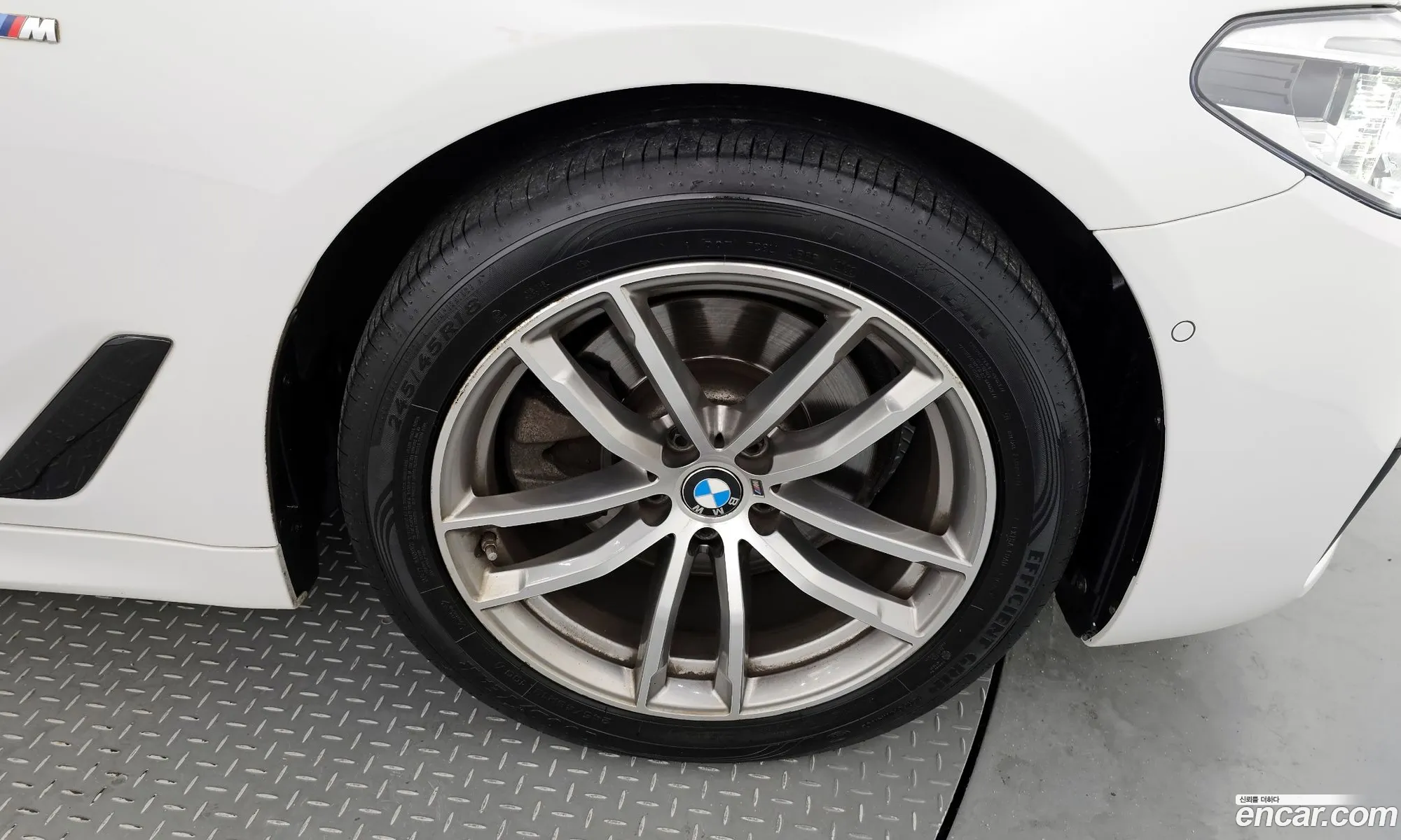 BMW 5 Series G30 520D M Sports Plus - фотография 927052