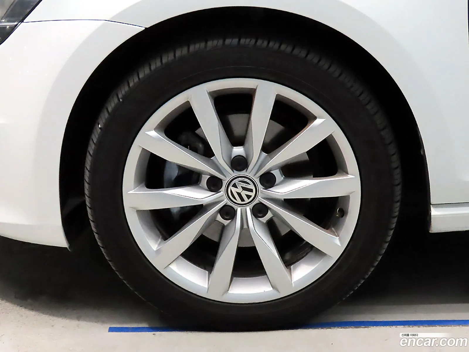 Volkswagen Golf 7Th Generation 20 Tdi - фотография 12561594