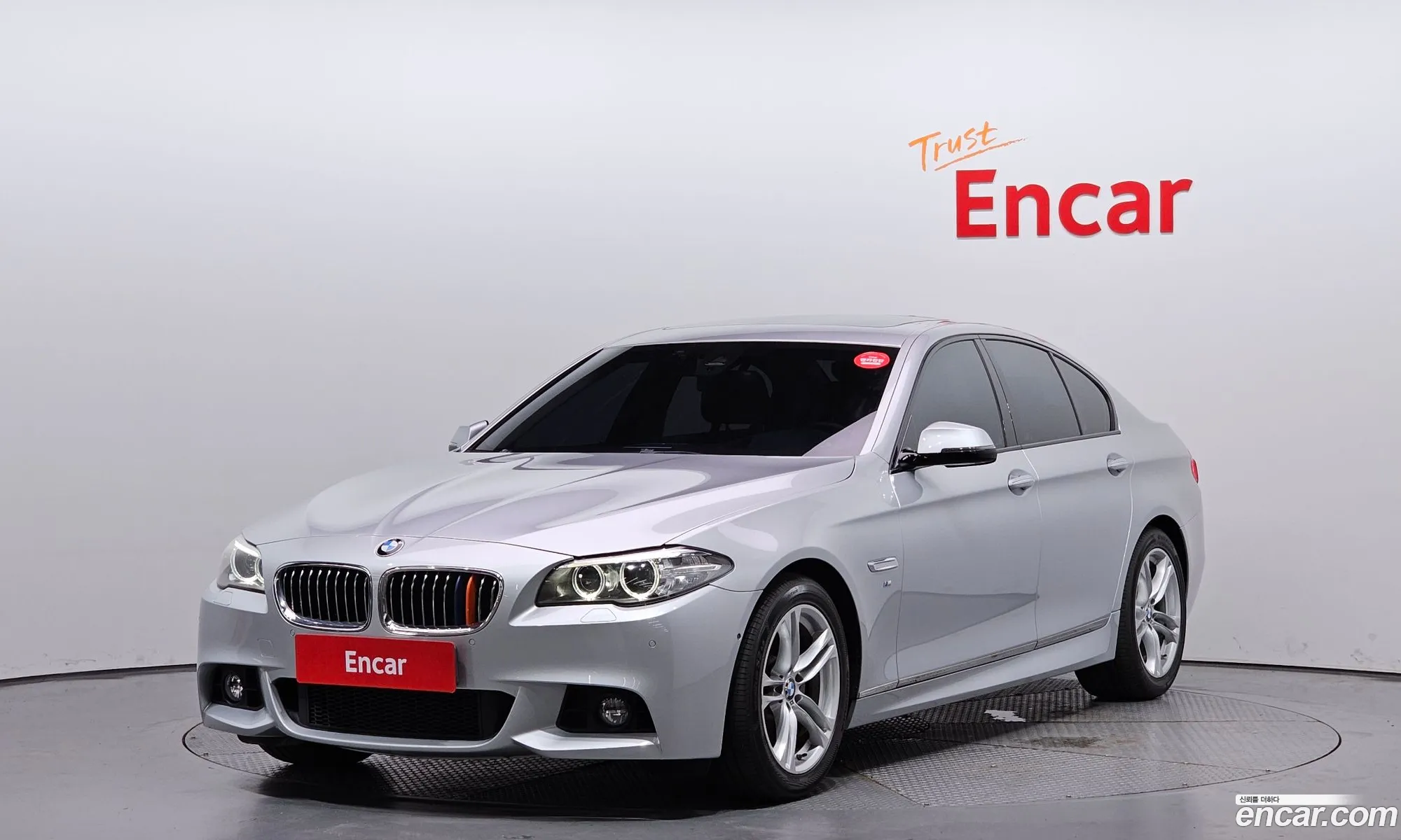 BMW 5 Series F10 528I M Aerodynamics - фотография 11612213