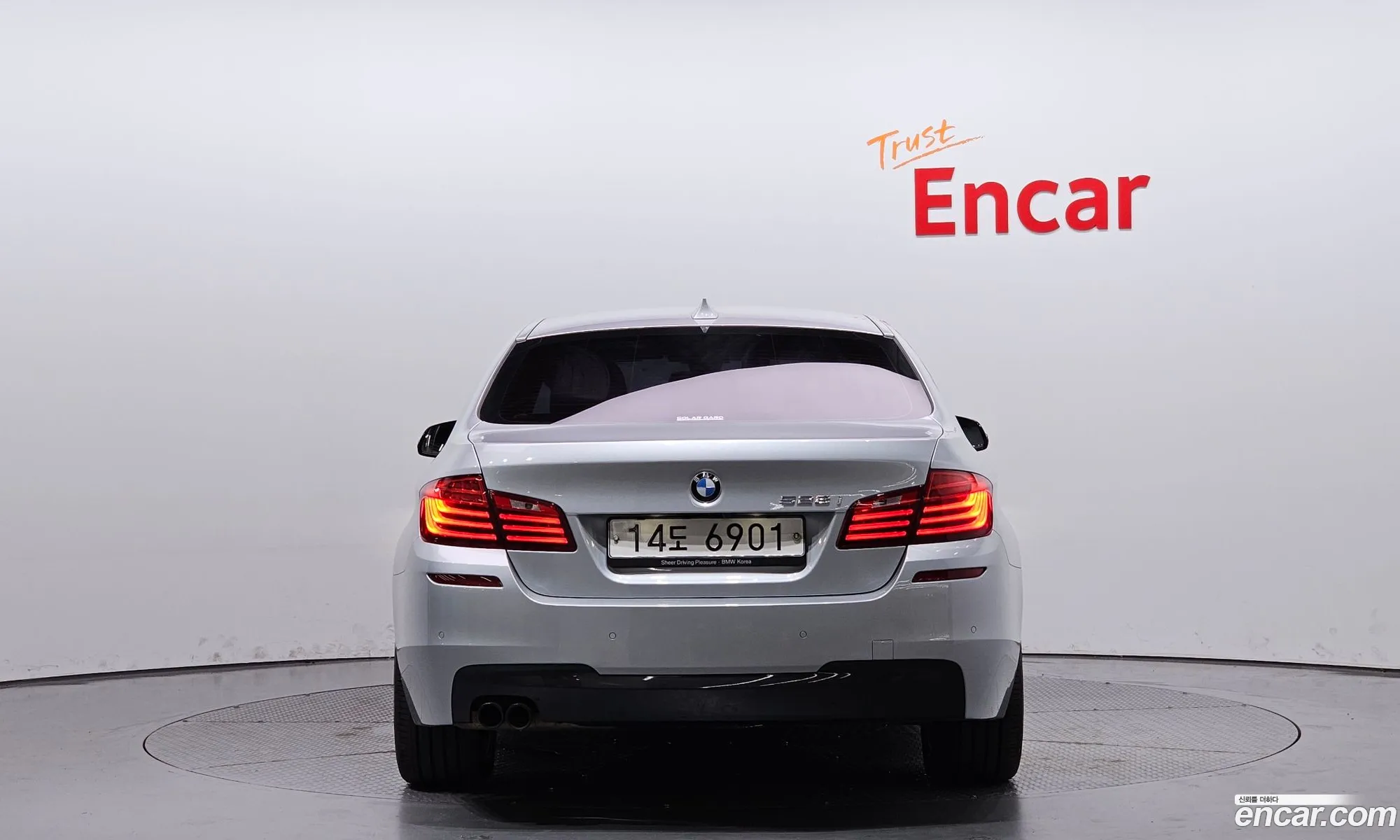 BMW 5 Series F10 528I M Aerodynamics - фотография 11612216