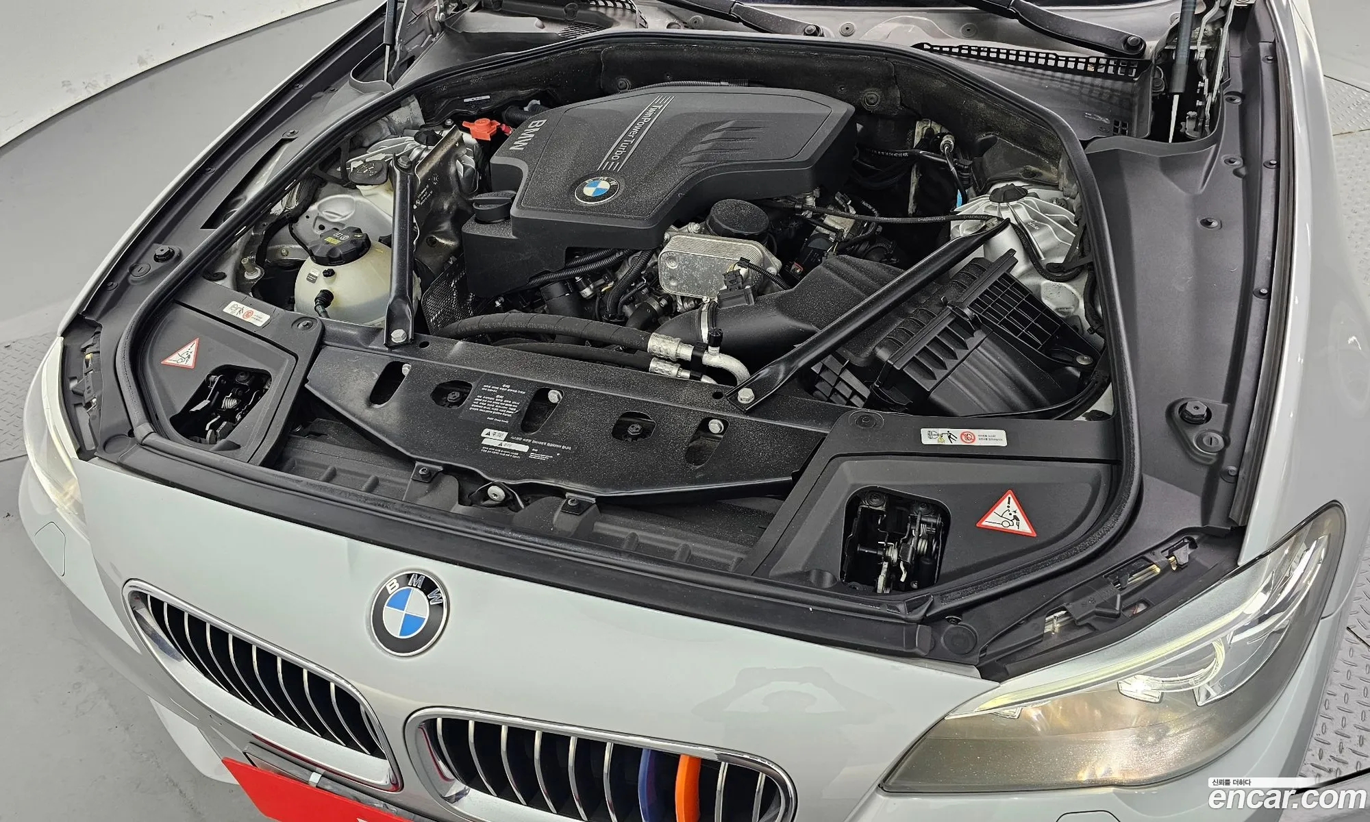 BMW 5 Series F10 528I M Aerodynamics - фотография 11612218
