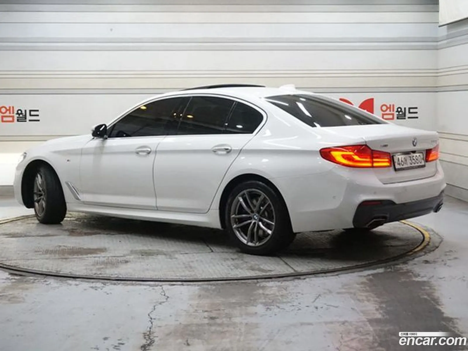 BMW 5 Series G30 530I xDrive M Sports - фотография 12433262