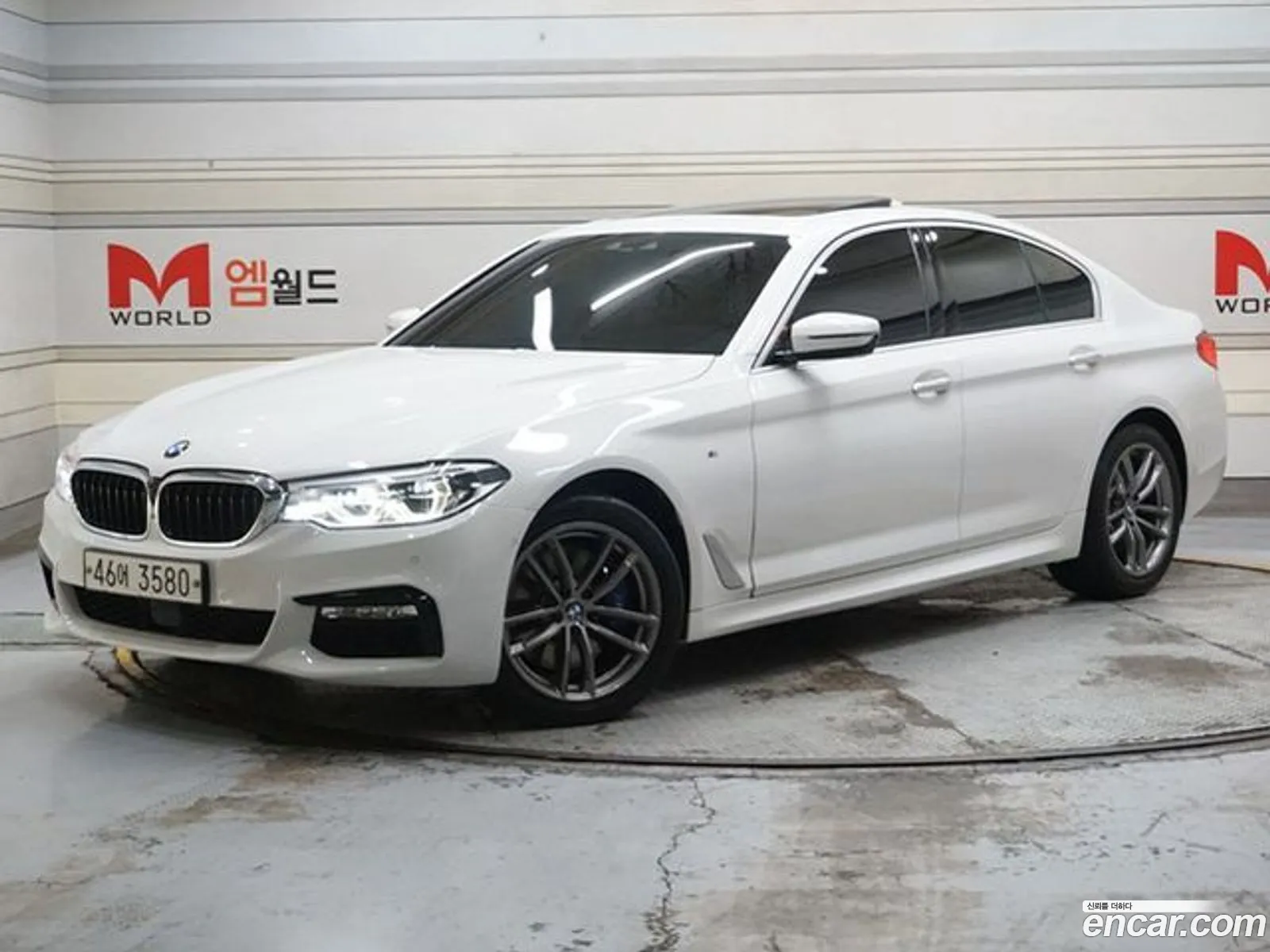BMW 5 Series G30 530I xDrive M Sports - фотография 12433263