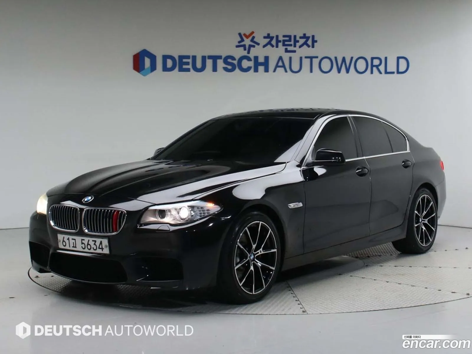 BMW 5 Series F10 520D - фотография 954118