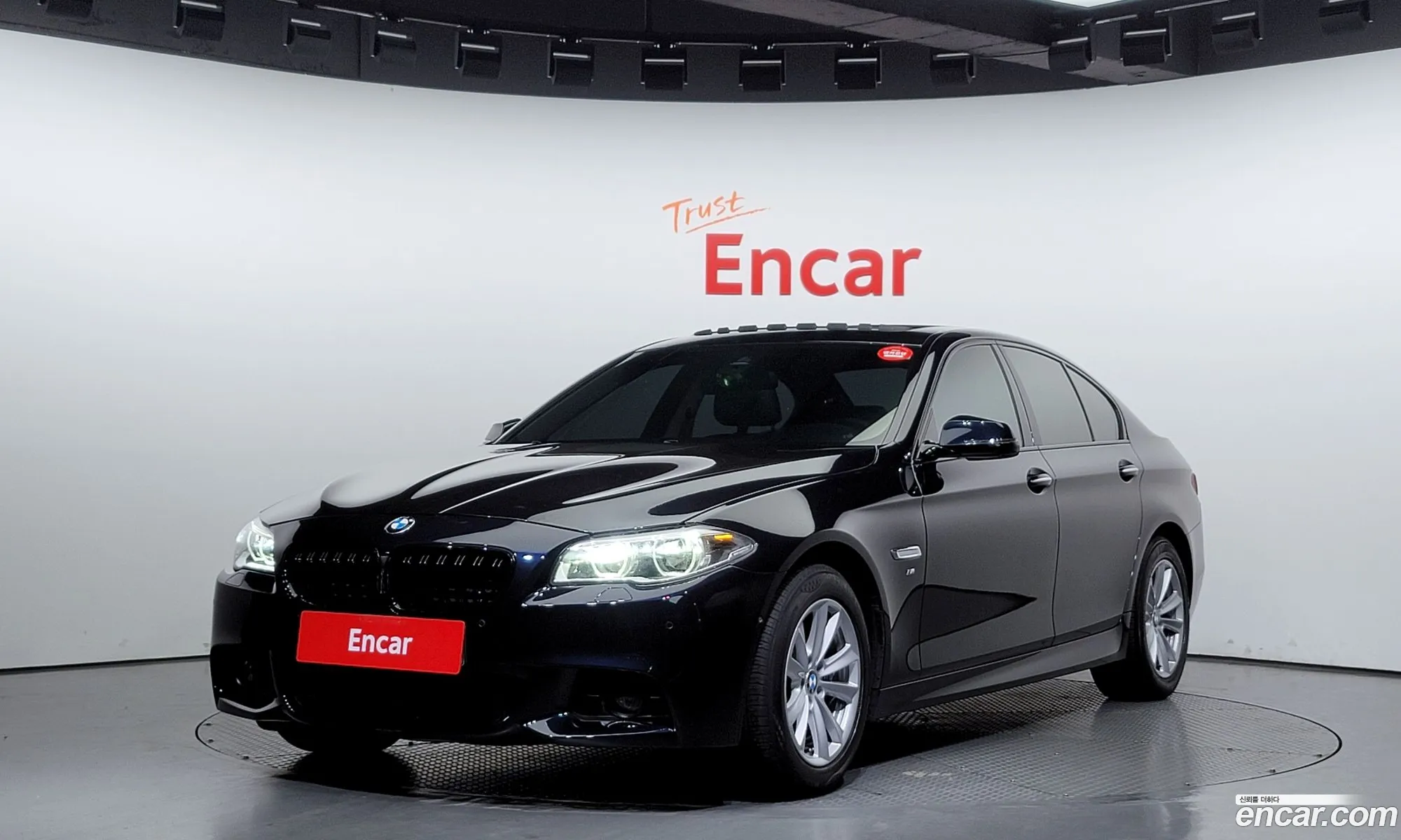 BMW 5 Series F10 520D xDrive M Aerodynamics - фотография 12433249