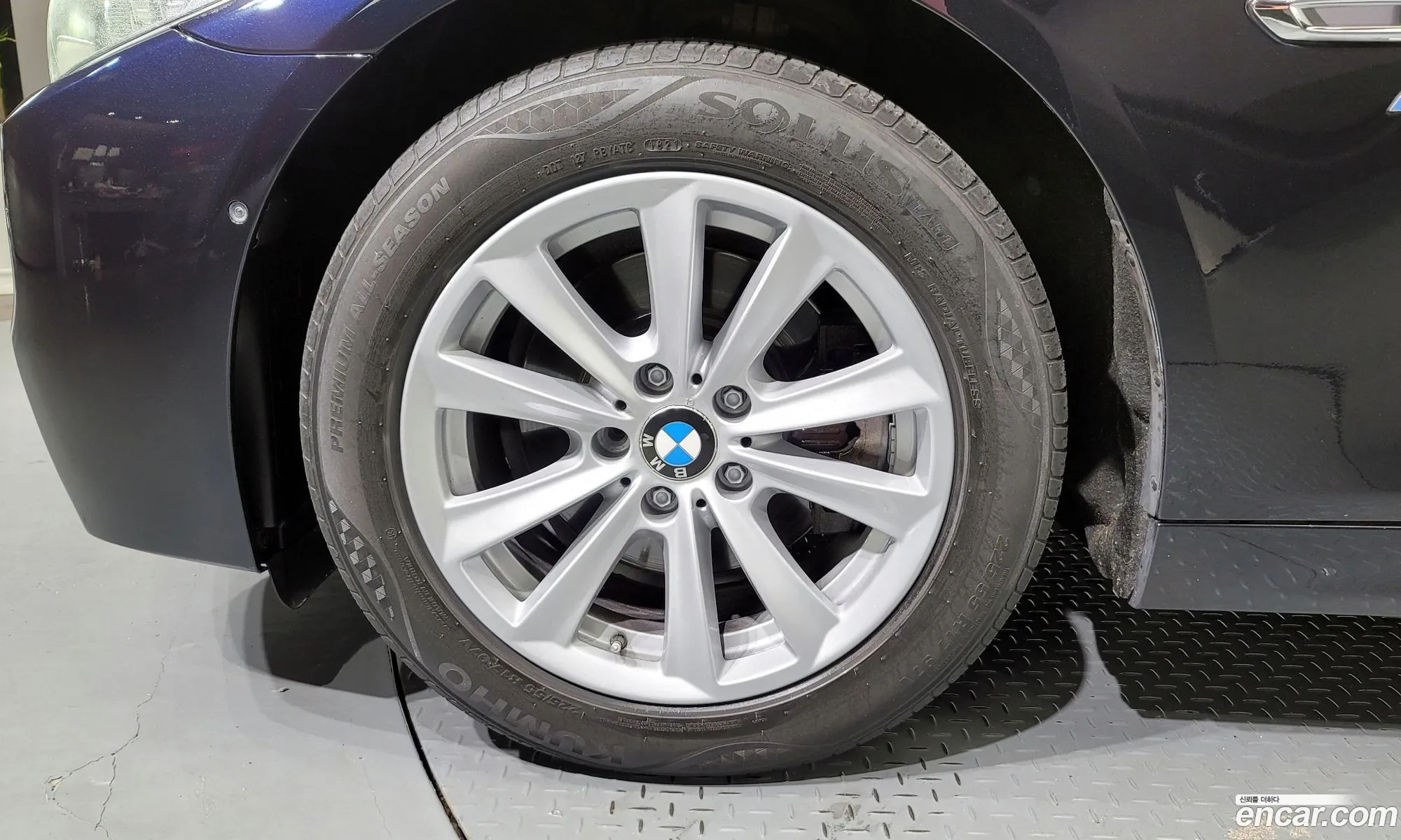 BMW 5 Series F10 520D xDrive M Aerodynamics - фотография 12433253