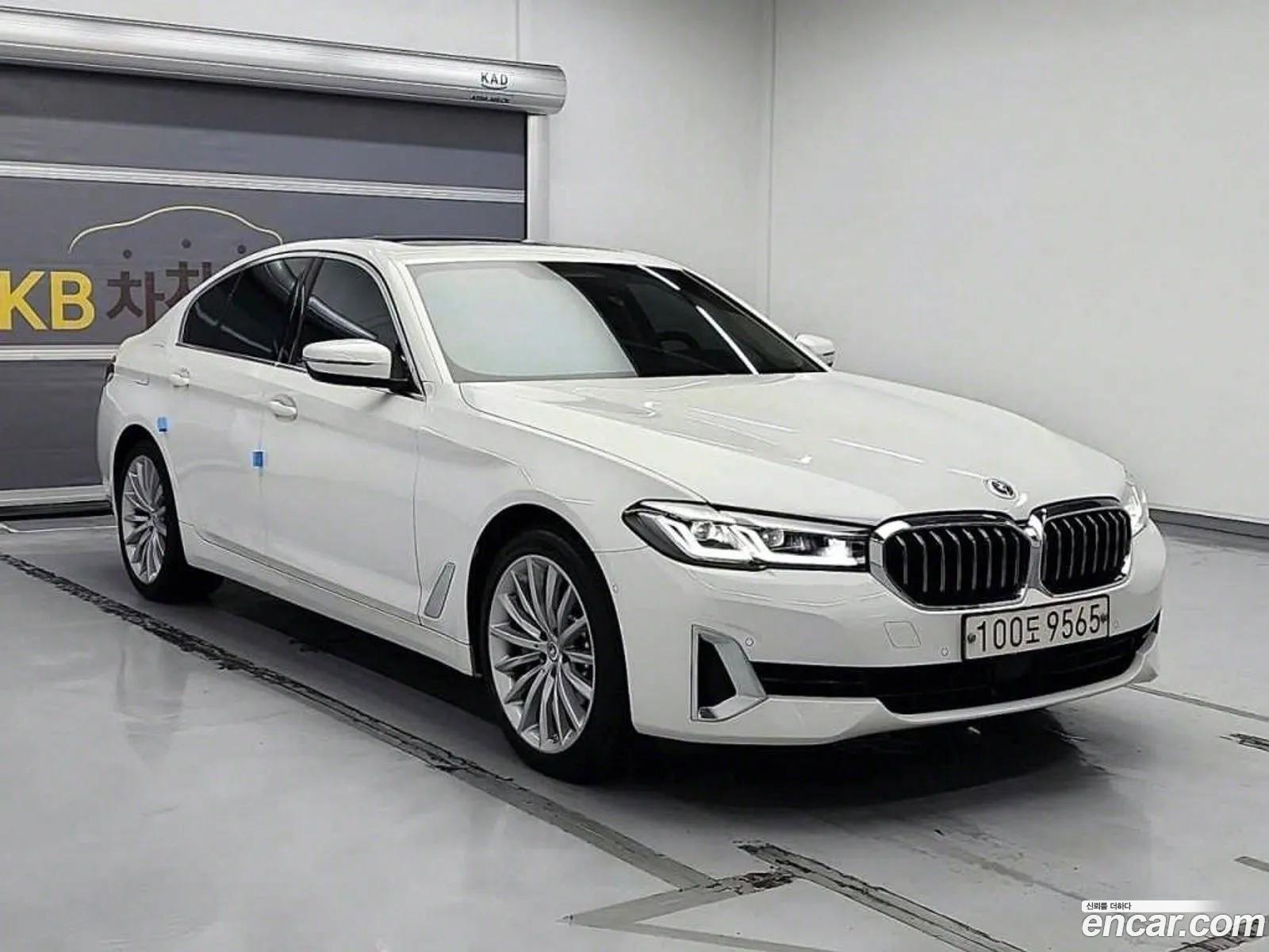 BMW 5 Series G30 530I xDrive Luxury - фотография 334122