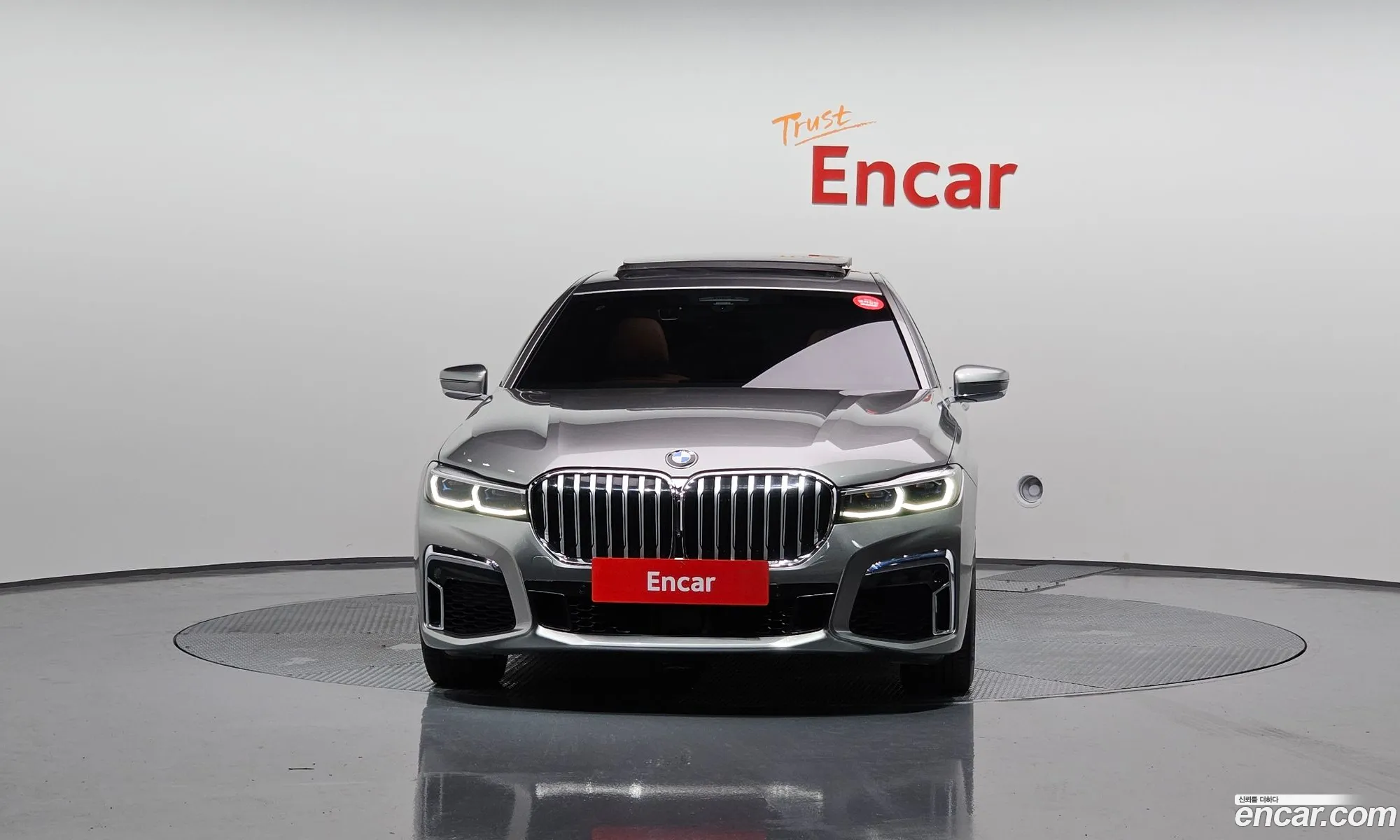 BMW 7 Series G11 740Li xDrive M Sports - фотография 954152