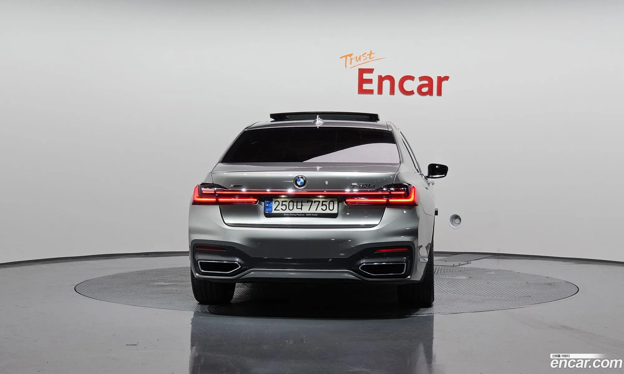 BMW 7 Series G11 740Li xDrive M Sports - фотография 954153
