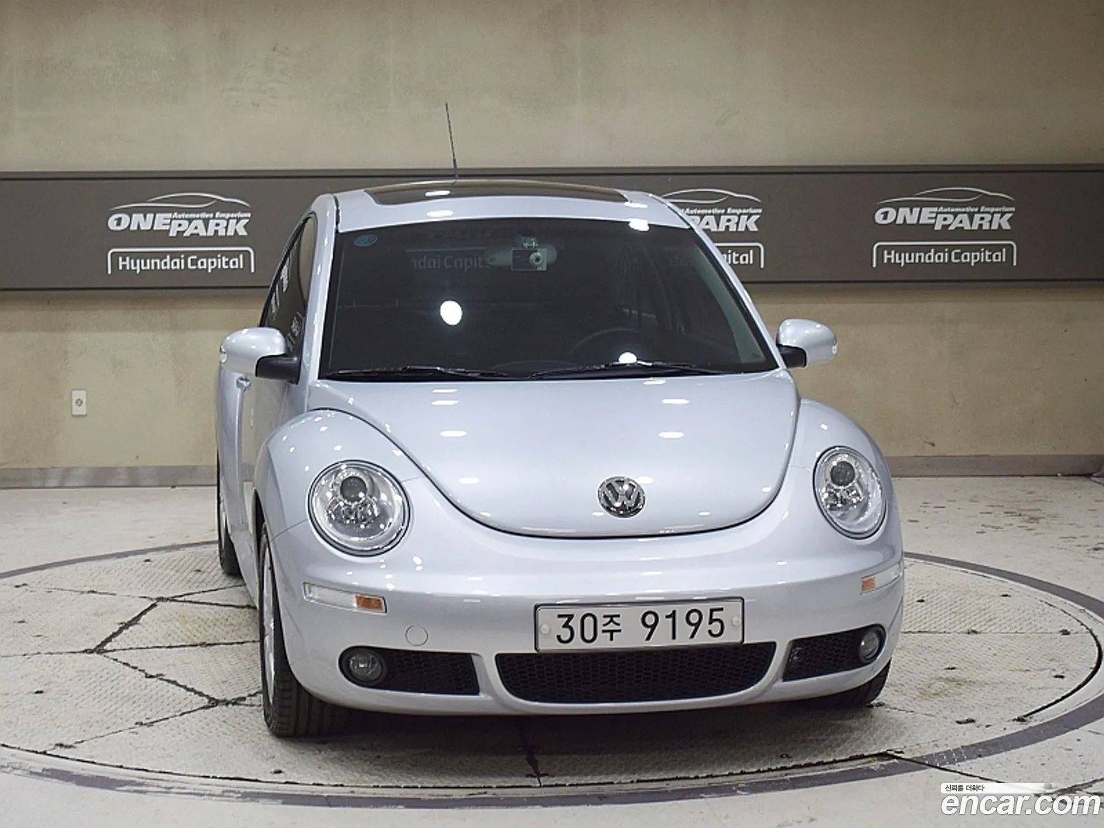 Volkswagen New Beetle Deluxe 20 9C - фотография 12497448