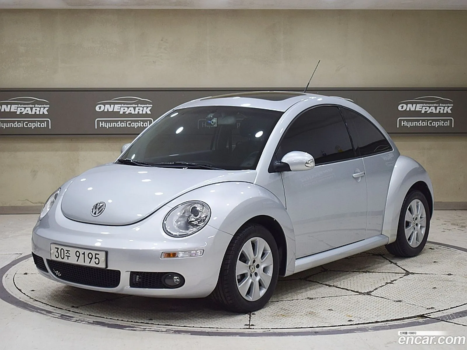 Volkswagen New Beetle Deluxe 20 9C - фотография 12497449