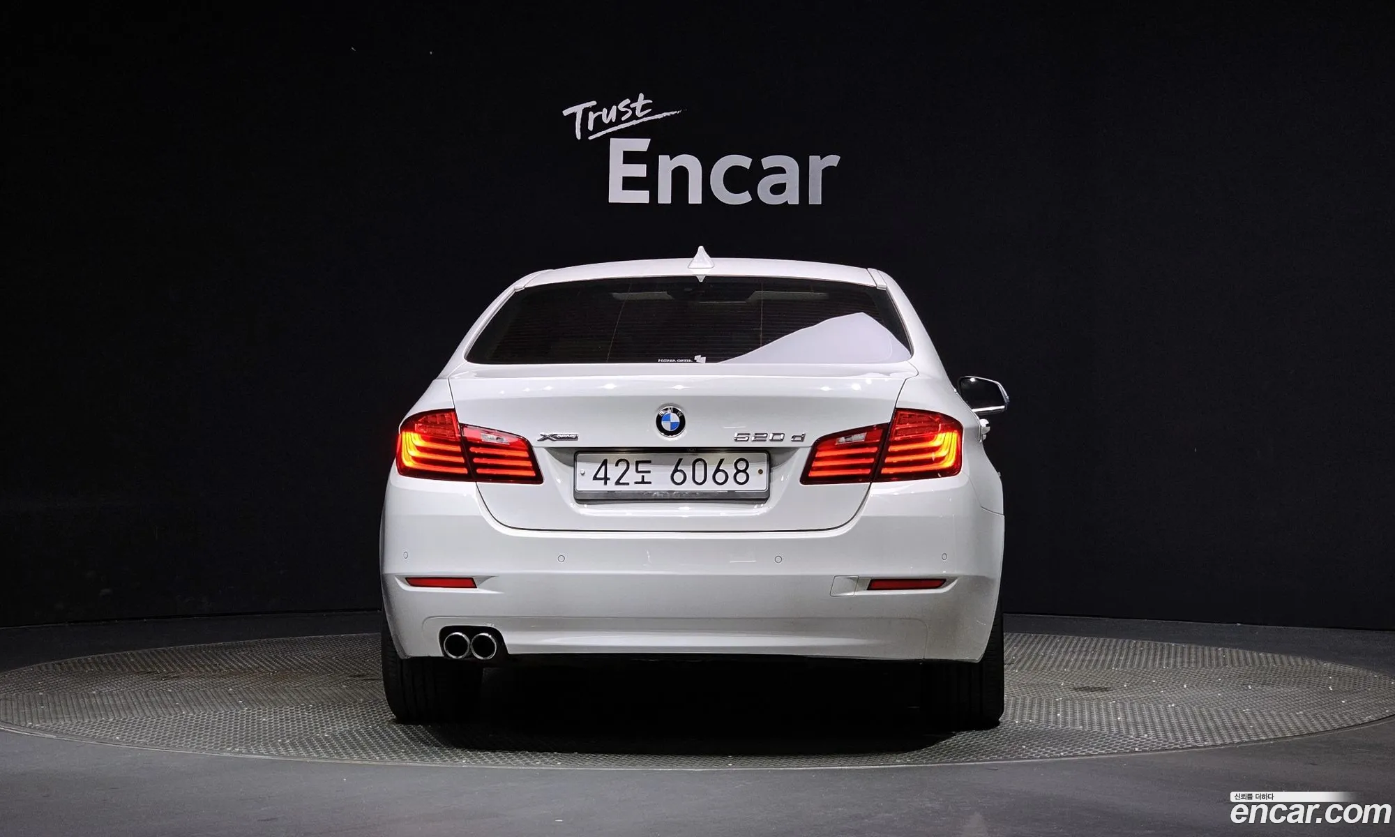 BMW 5 Series F10 520D xDrive - фотография 12433240