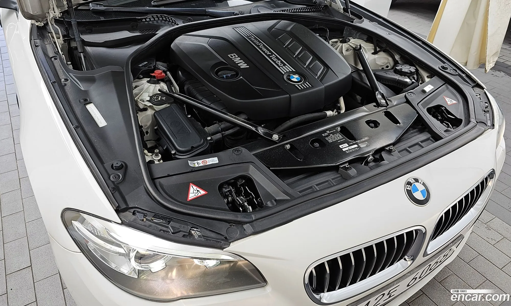 BMW 5 Series F10 520D xDrive - фотография 12433242