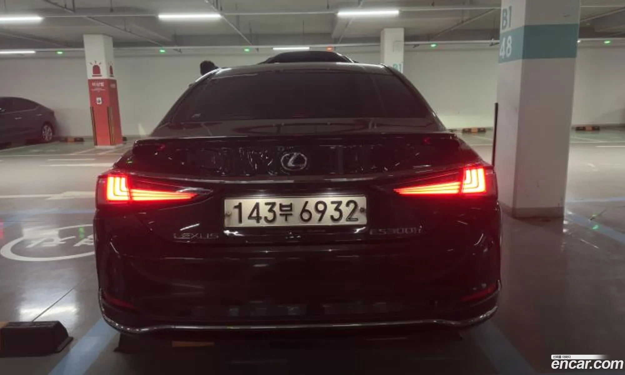 Lexus Es300H 7Th Generation Luxury Plus - фотография 6583664
