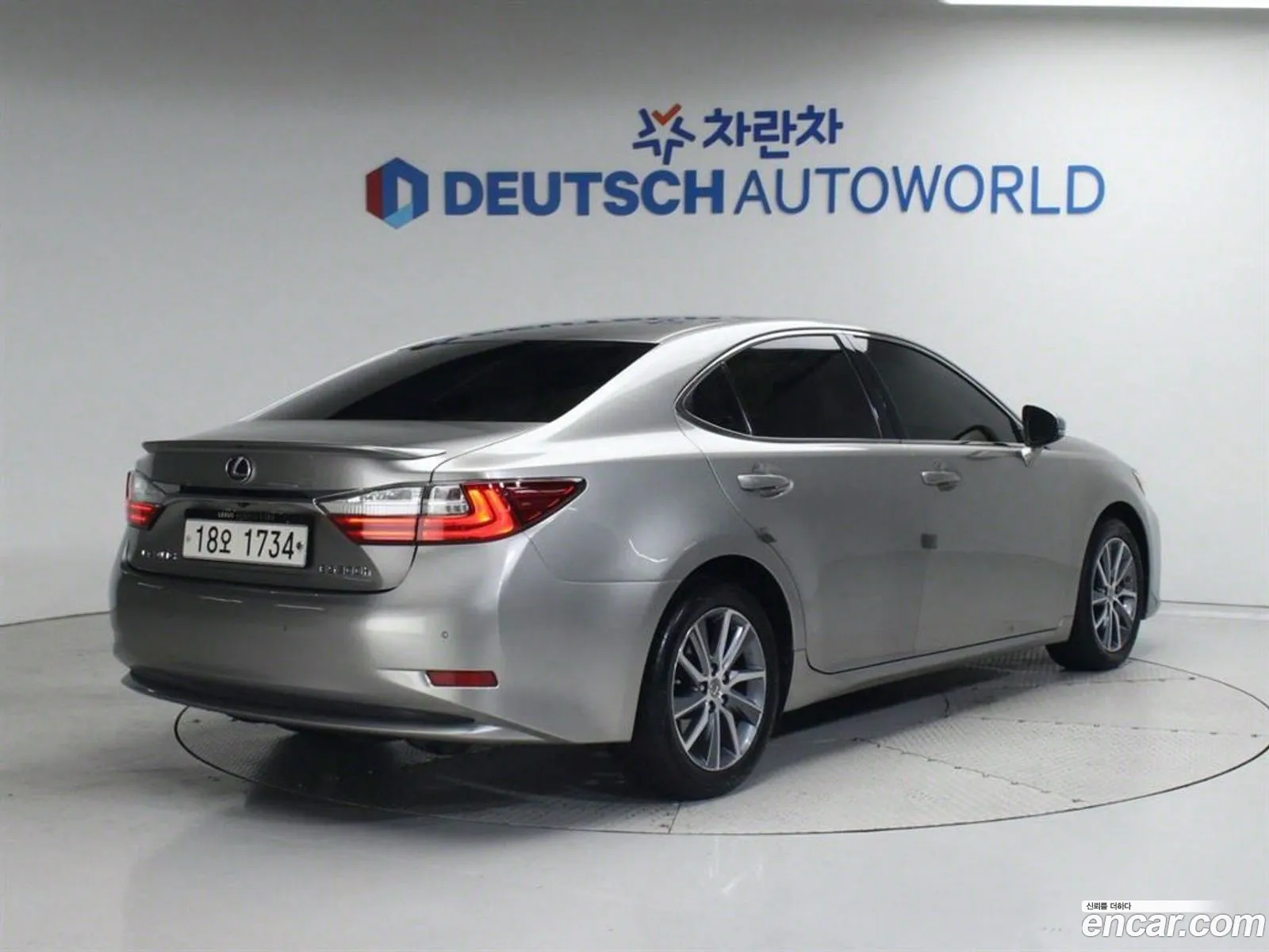 Lexus New Es300H Executive Xv60 - фотография 6668819