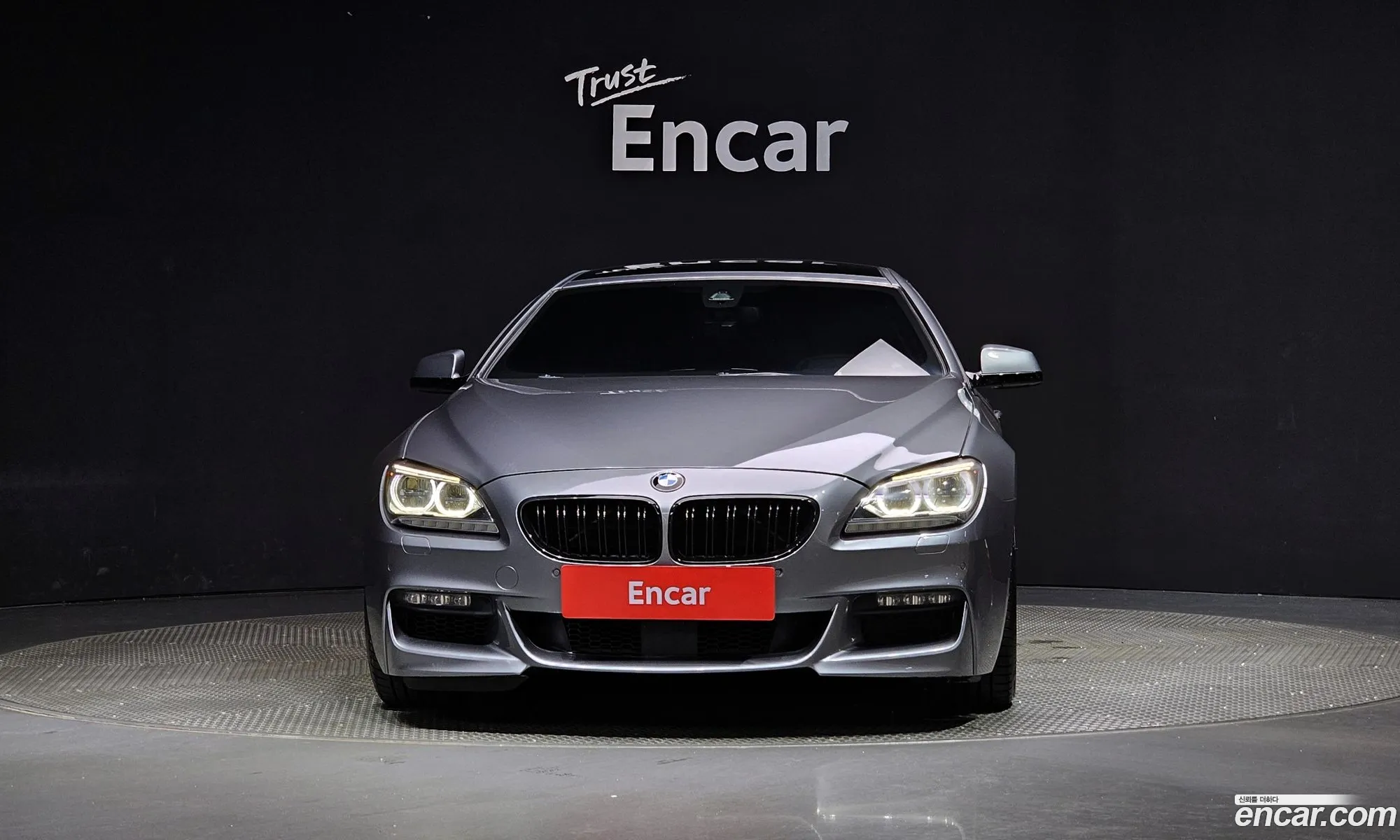 BMW 6 Series F12 640I Gran Coupe Exclusive - фотография 12415049