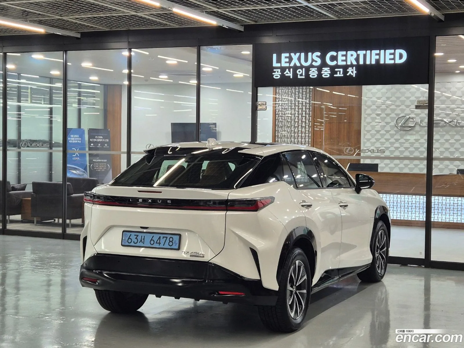Lexus Rz450E Luxury - фотография 6668855