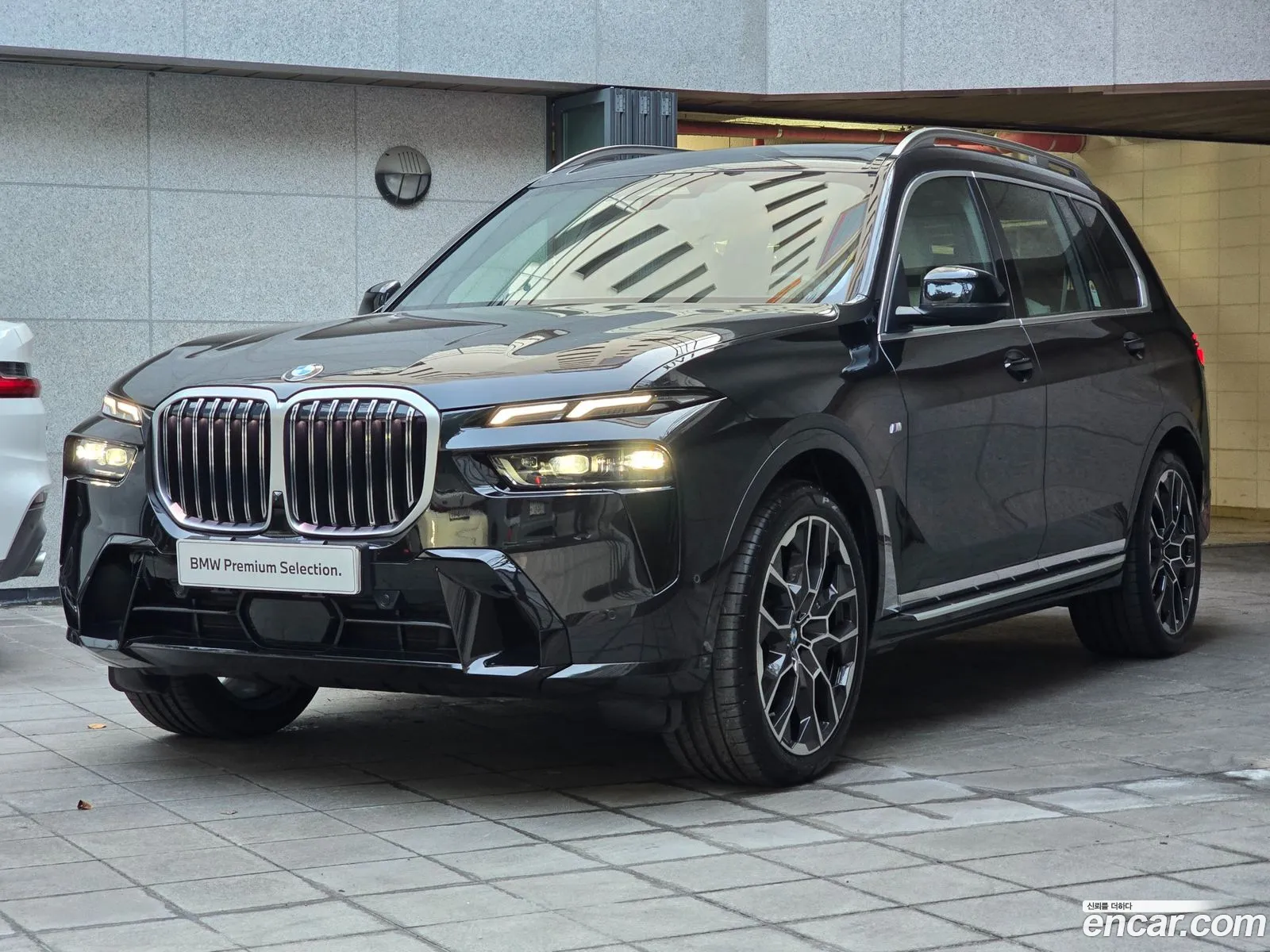 BMW X7 G07 ​​xDrive 40I M Sports 6-Seater - фотография 11570435